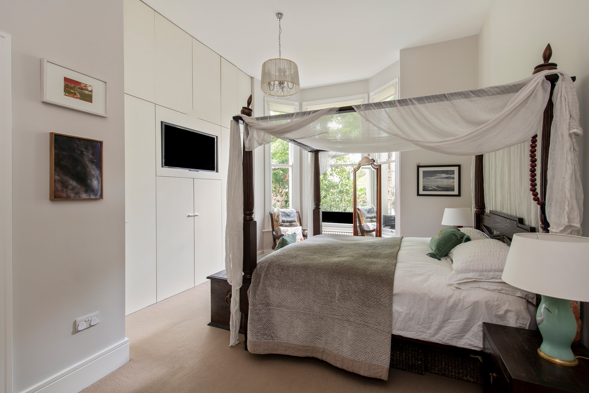 For Sale: Bassett Road North Kensington W10 luxury master bedroom