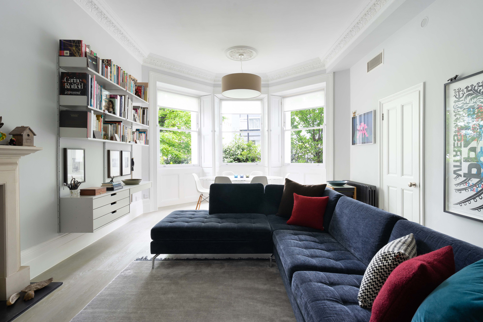 Lansdowne Road W11 for sale, living room with L-shaped sofa and bay windows