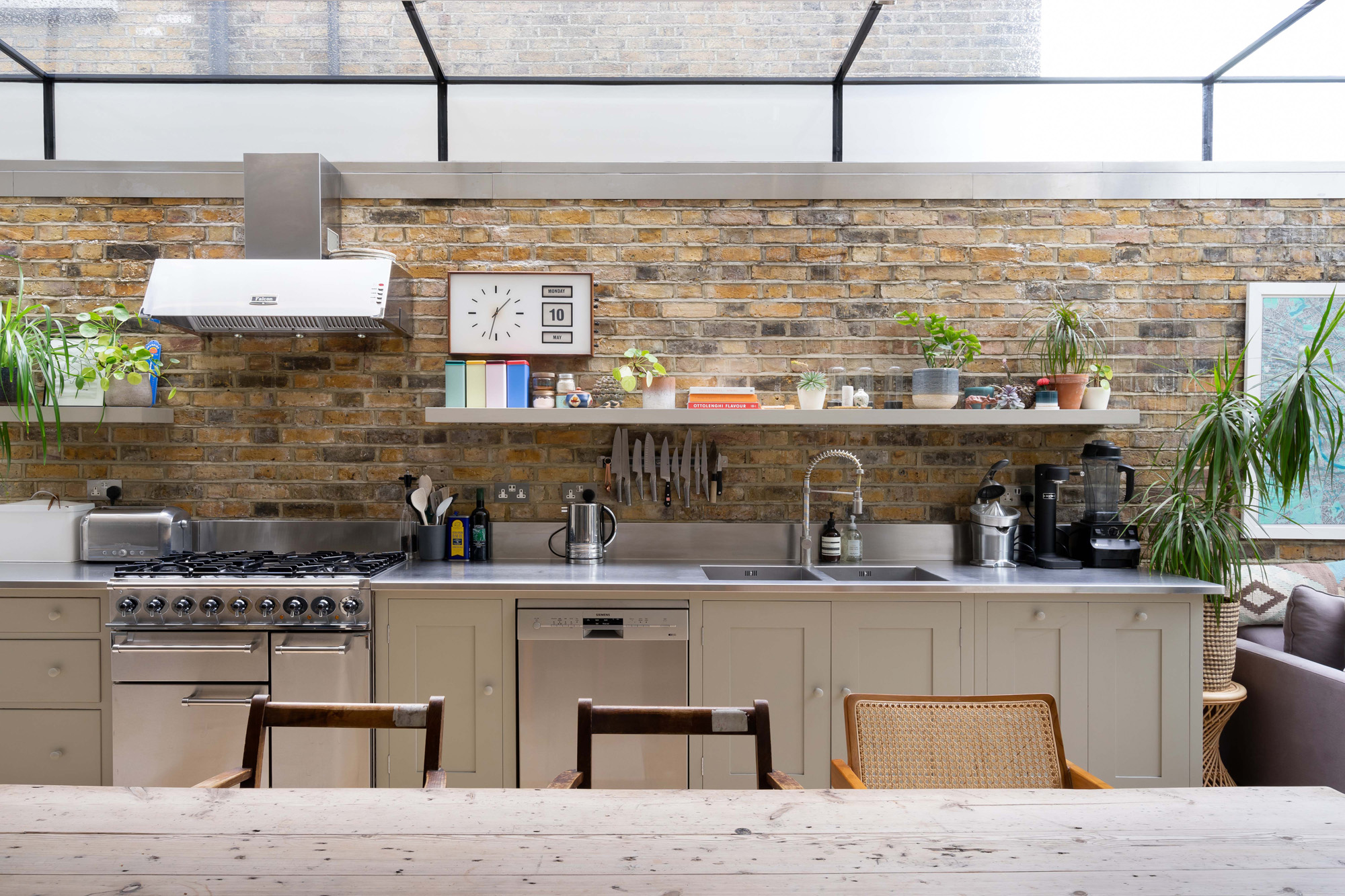 Oxford Gardens NW10 kitchen with exposed brickwork