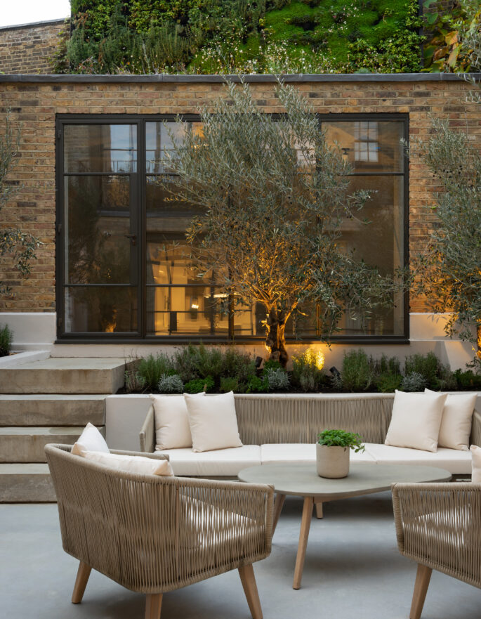 Domus-Nova chepstow villas garden