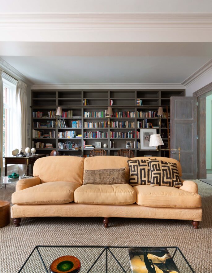 For Sale: Hereford Mansions Notting Hill W11 spacious reception room with bookcase
