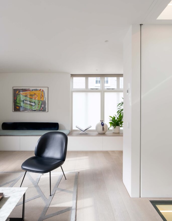 For Sale: Pembridge Mews W11 Reception Room and Living Space minimalist interior design