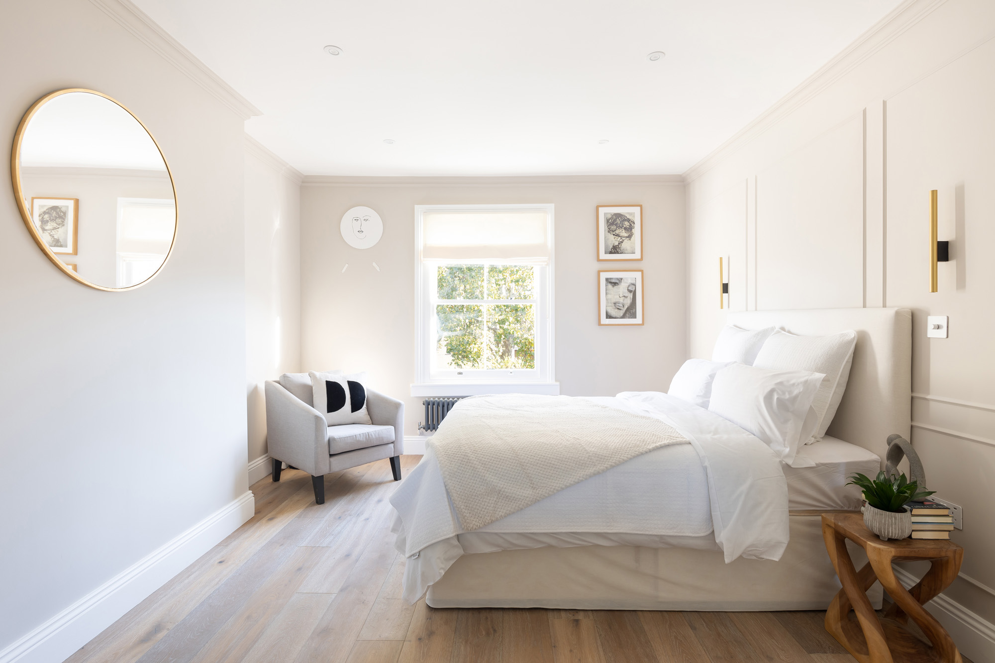 For Sale: St Lawrence Terrace Notting Hill W11luxury master bedroom with contemporary interior decor