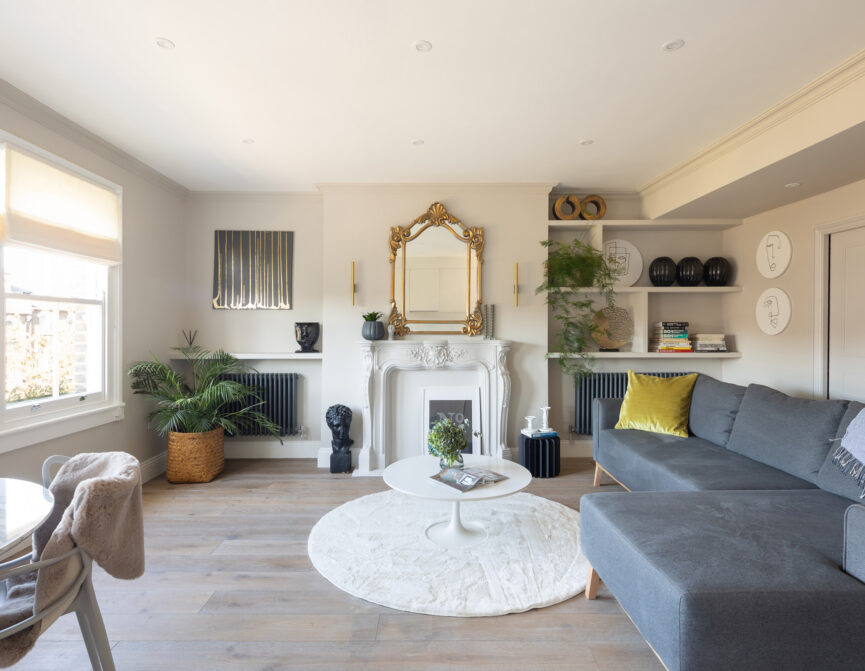 For Sale: St Lawrence Terrace Notting Hill W11 Open-plan reception room with contemporary interior decor