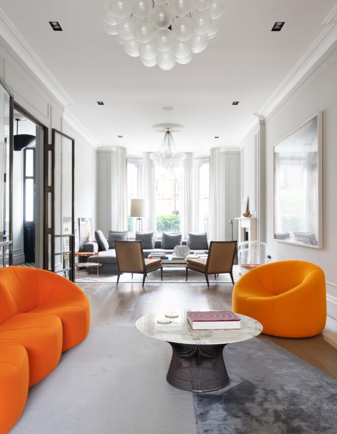 For Sale: St Quintin Avenue North Kensington W10 Living Room with modern furniture