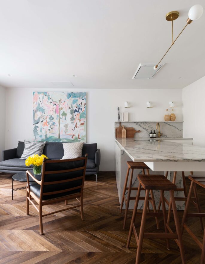 Luxury property for sale in Notting Hill W11 - Alba place contemporary reception room and kitchen