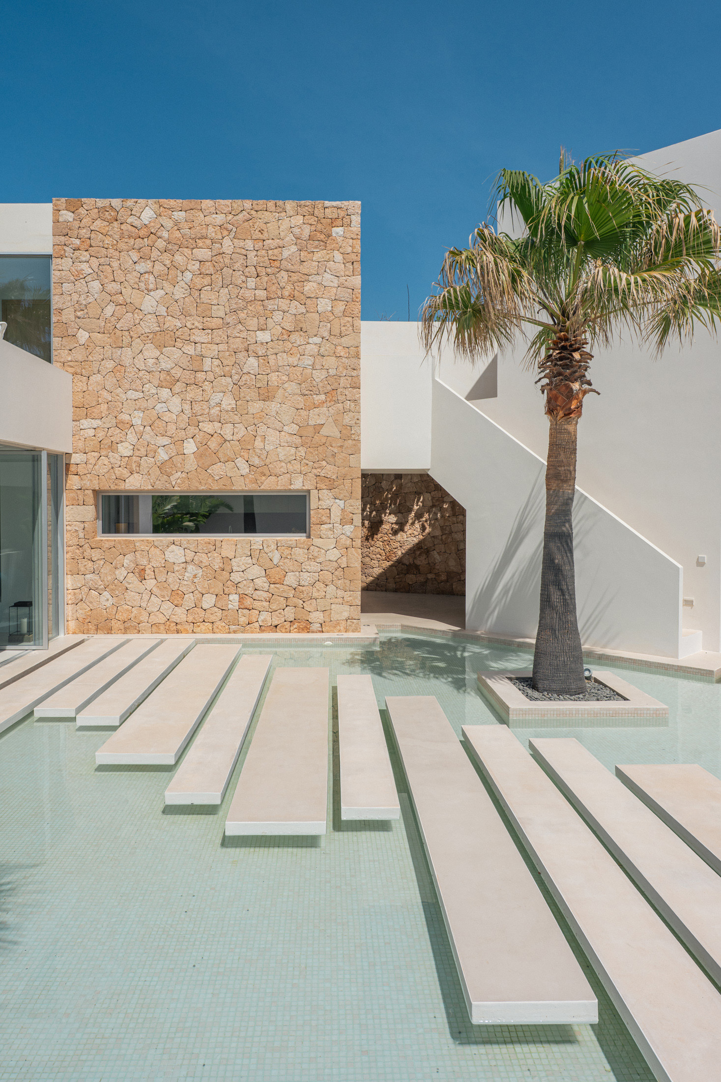 Domus-Nova-Luxury-Villa-For-Sale-South-West-Ibiza-CalodenReal-LR (22)
