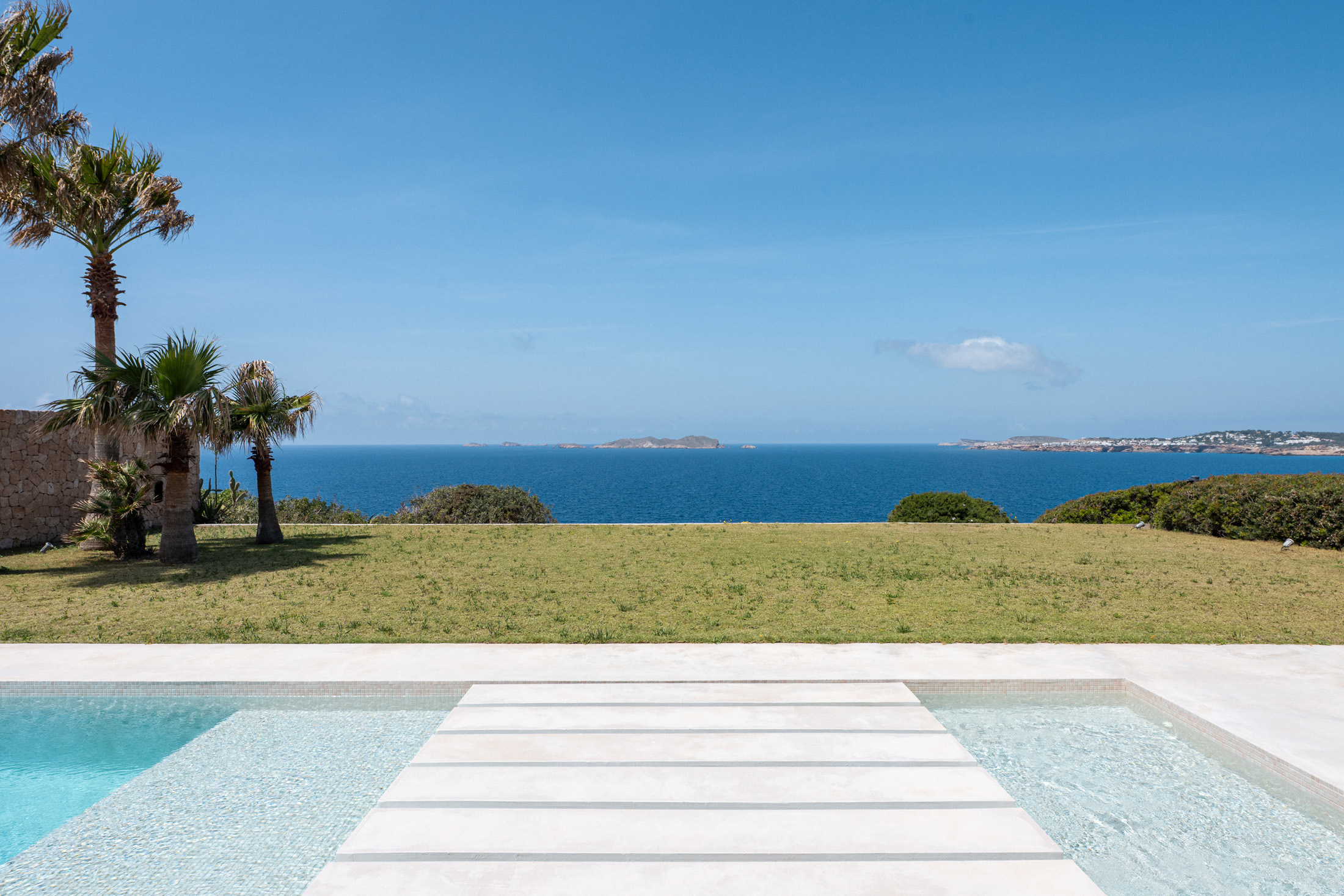 Domus-Nova-Luxury-Villa-For-Sale-South-West-Ibiza-CalodenReal-LR (3)