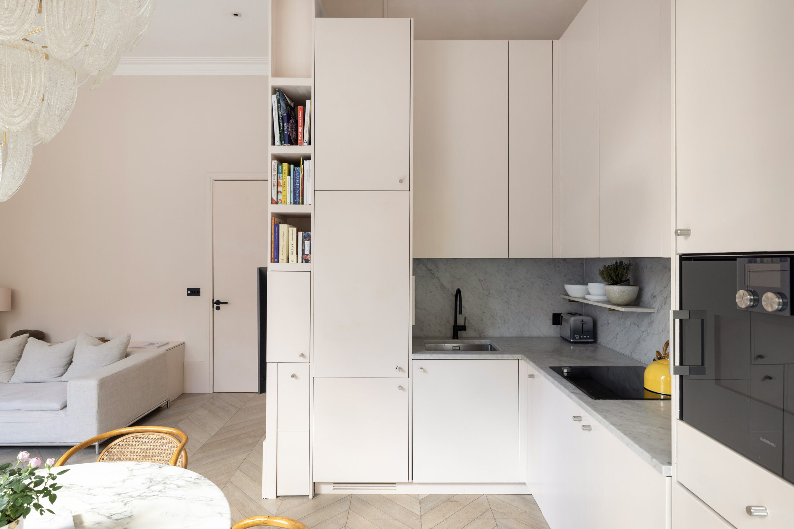 Domus-Nova-Notting-Hill-Apartment-For-Rent-Arundel-Gardens-18_Lo