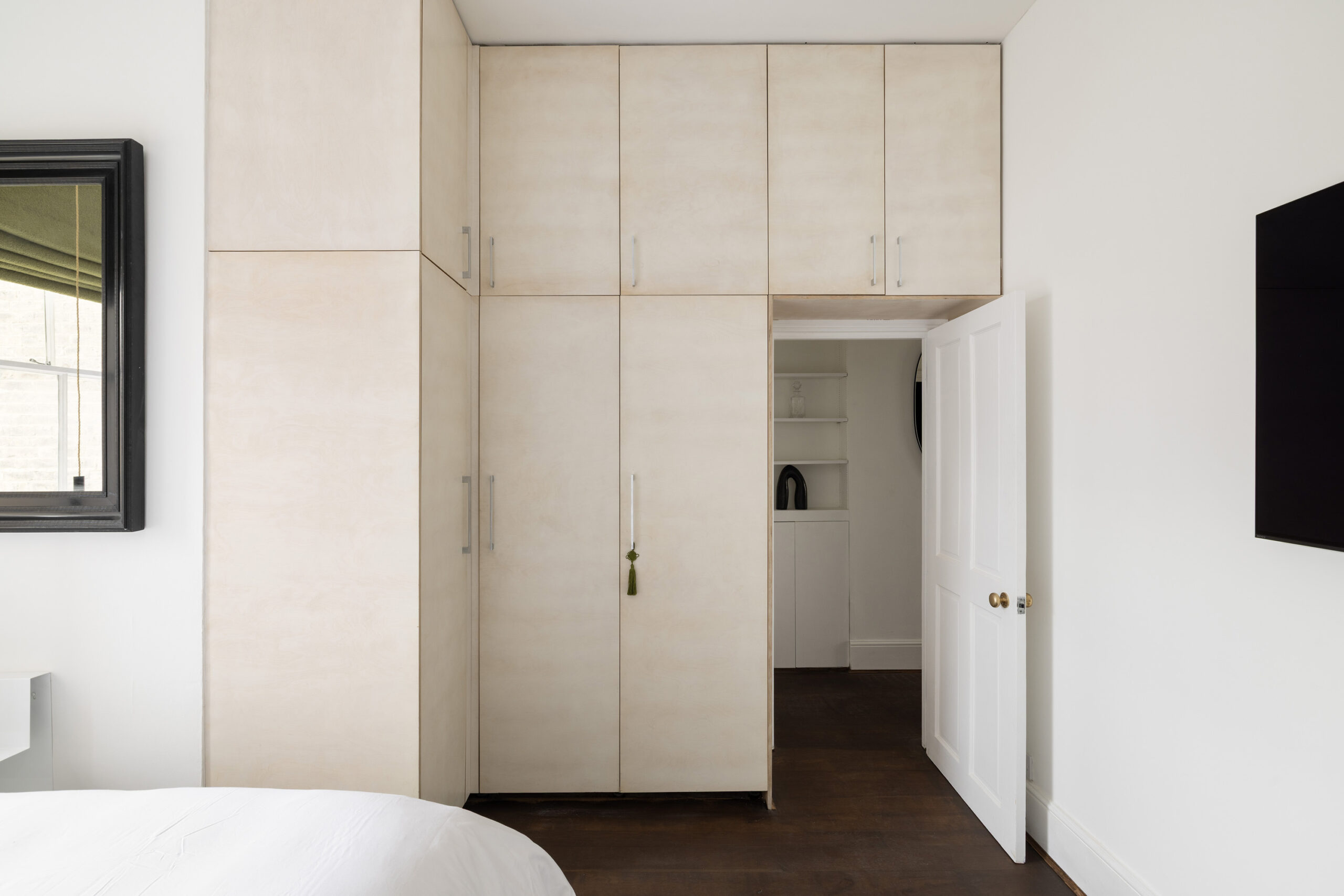 Domus-Nova-Notting-Hill-Apartment-For-Rent-Clanricarde-Gardens-6_Lo