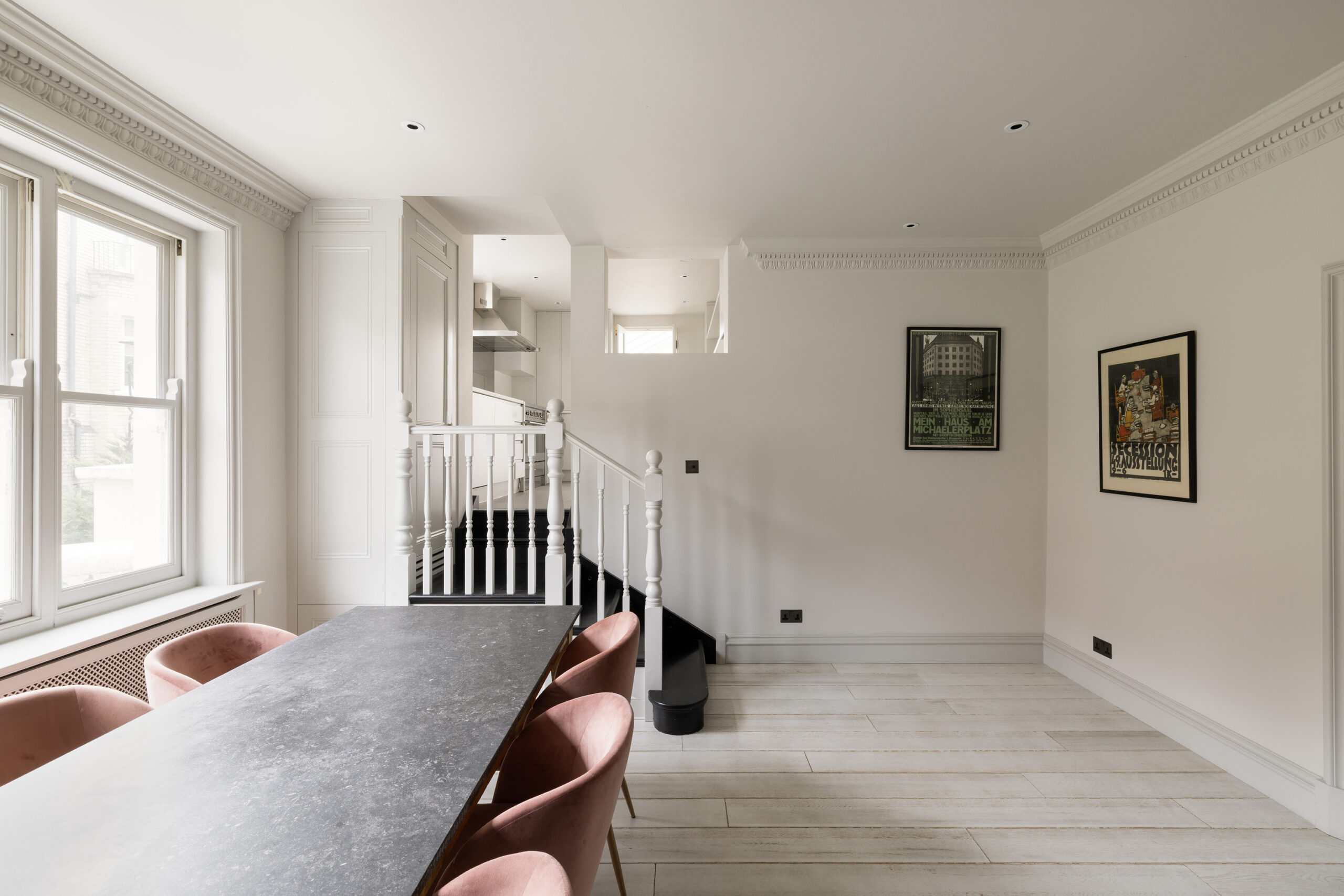 Domus-Nova-Notting-Hill-Apartment-For-Rent-Pembridge-Square-14_Lo