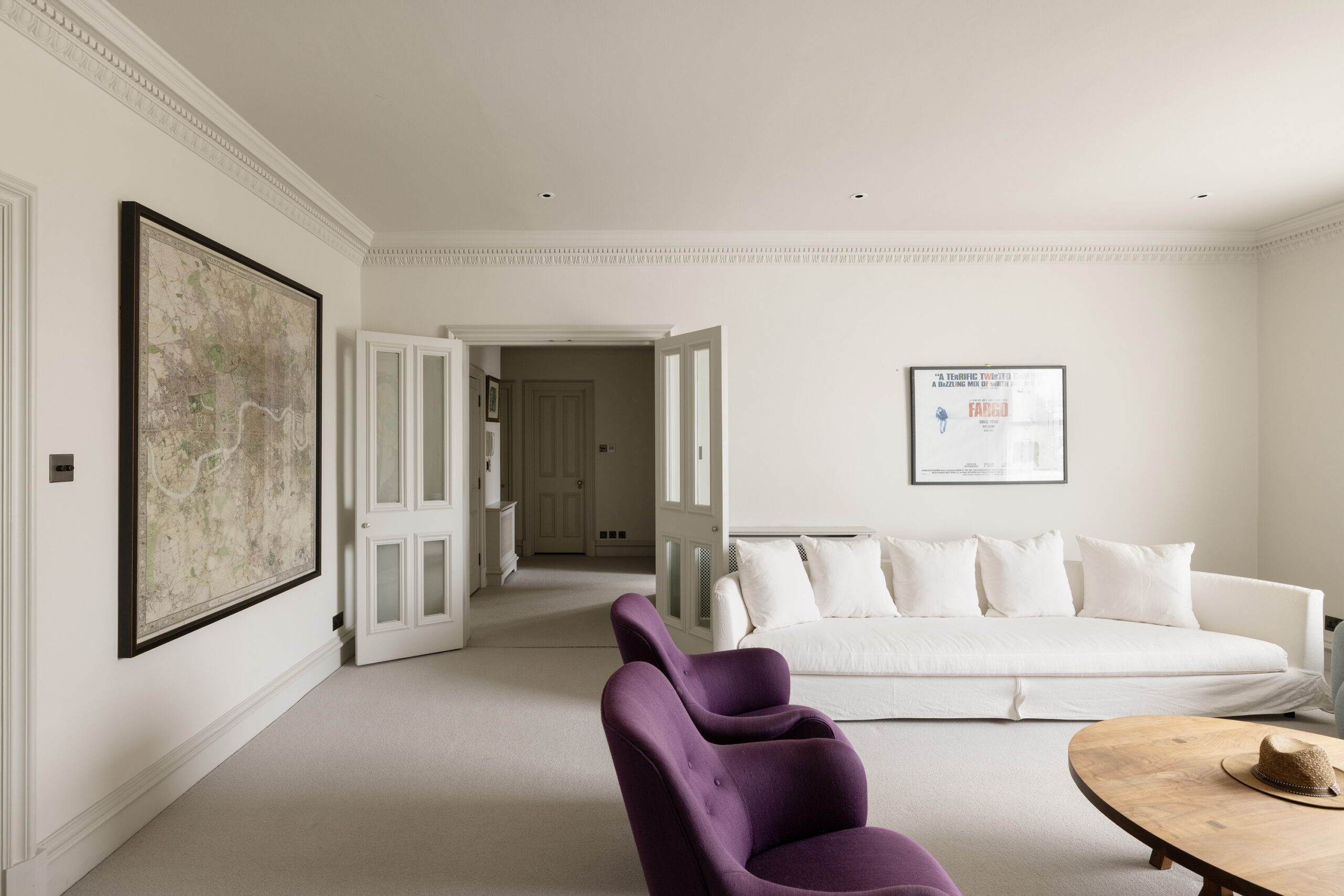 Domus-Nova-Notting-Hill-Apartment-For-Rent-Pembridge-Square-9_Lo