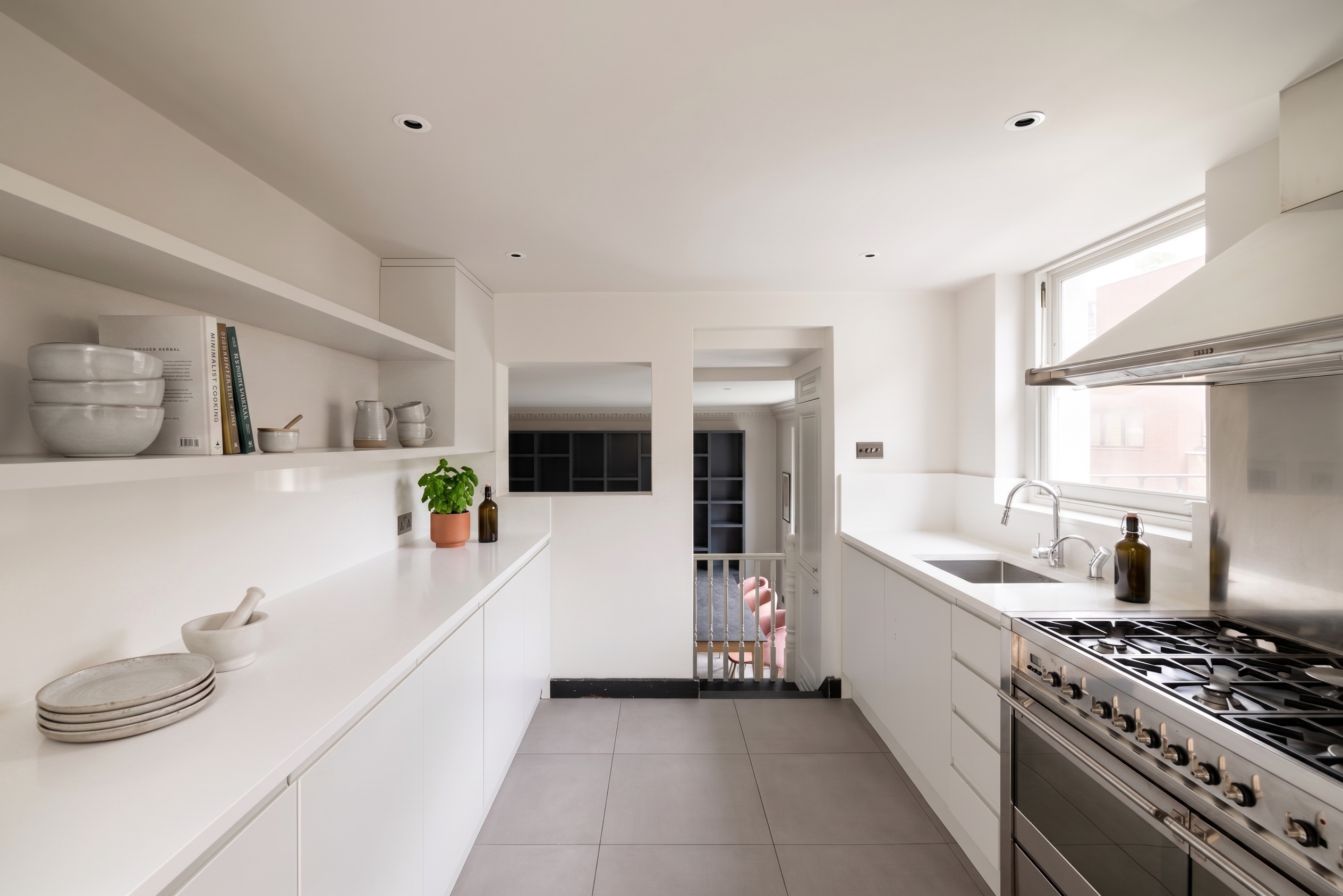 Domus-Nova-Notting-Hill-Apartment-For-Rent-Pembridge-Square_Lo_7