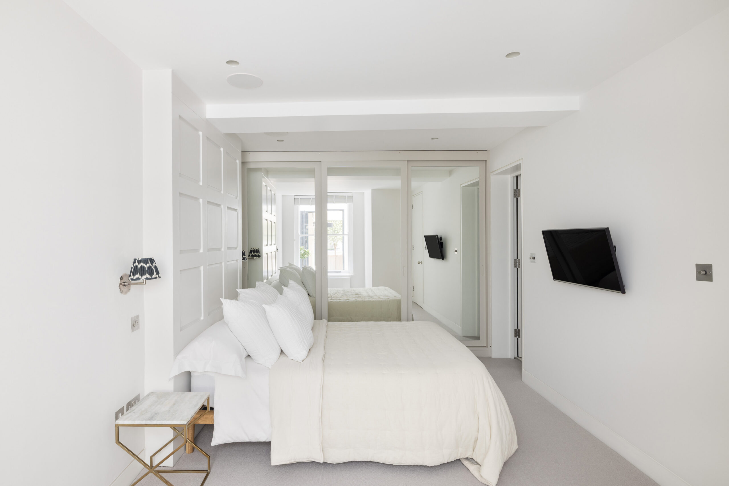 Domus-Nova-Notting-Hill-Apartment-For-Rent-St-Stephens-Gardens-17_Lo