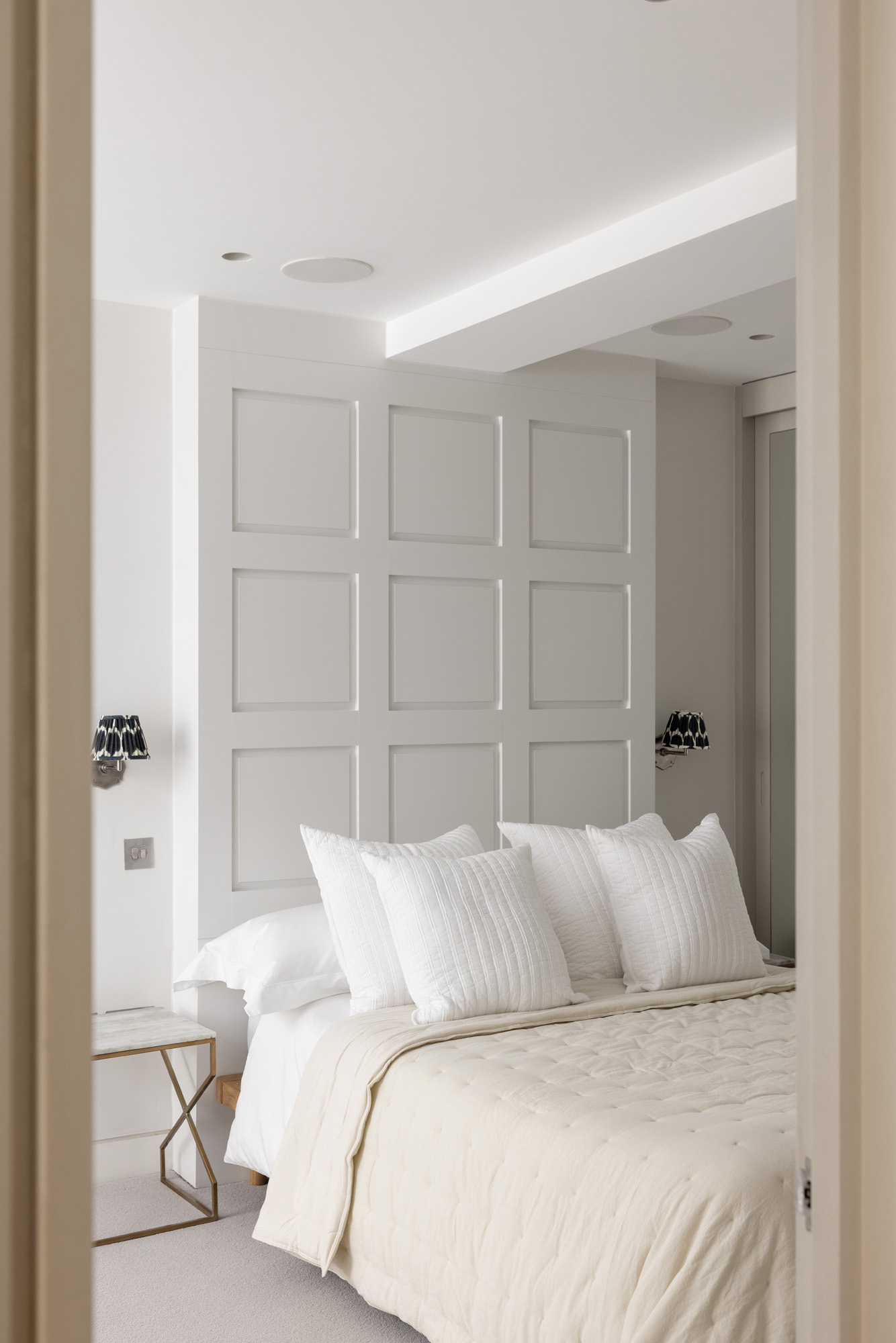 Domus-Nova-Notting-Hill-Apartment-For-Rent-St-Stephens-Gardens-19_Lo