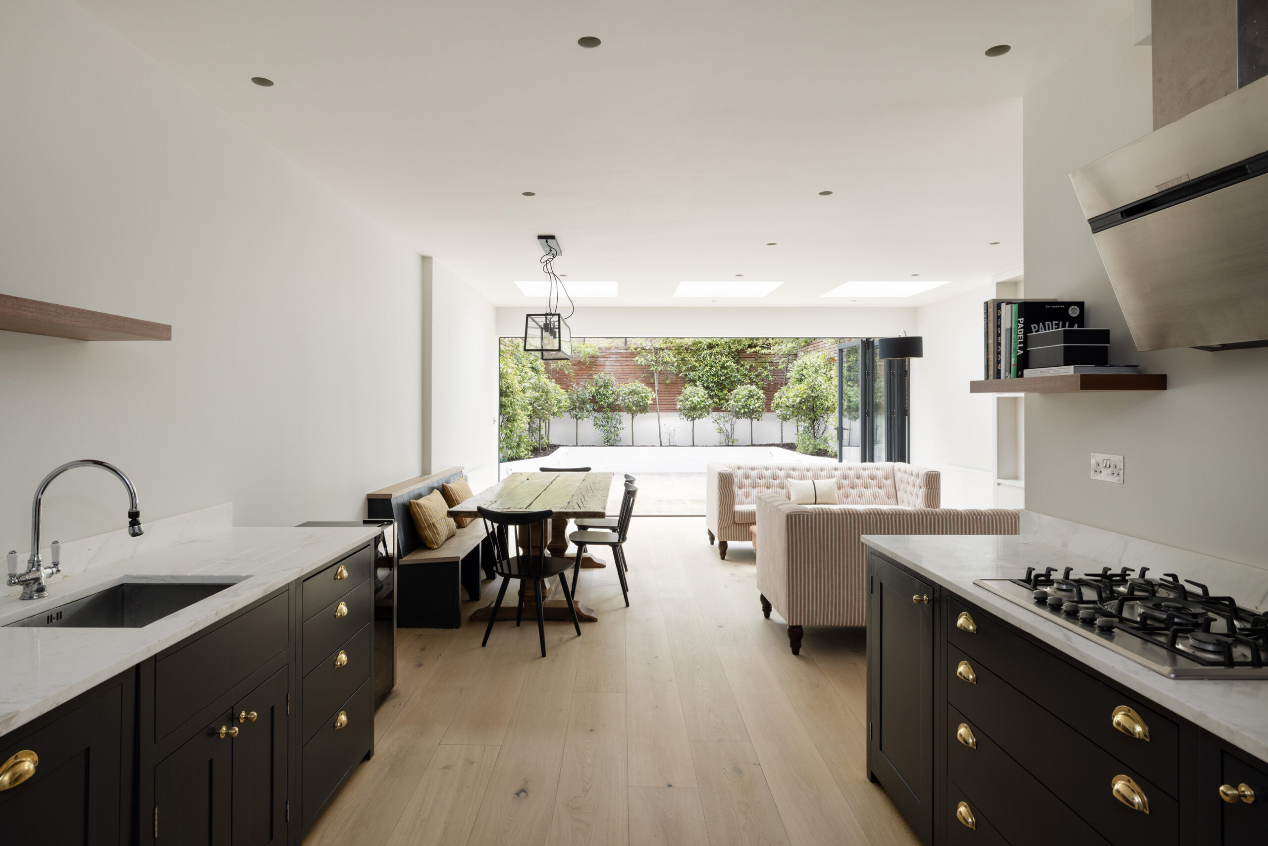 Domus-Nova-Notting-Hill-Apartment-For-Rent-St-Stephens-Gardens-20_Lo