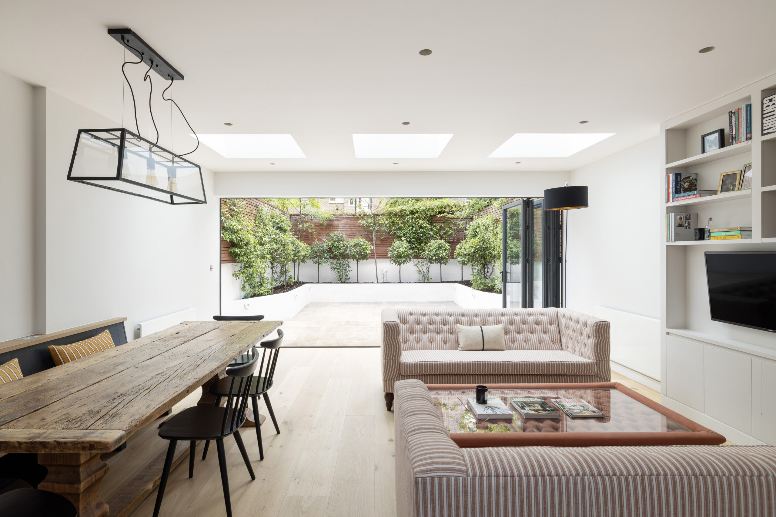 Domus-Nova-Notting-Hill-Apartment-For-Rent-St-Stephens-Gardens-21_Lo