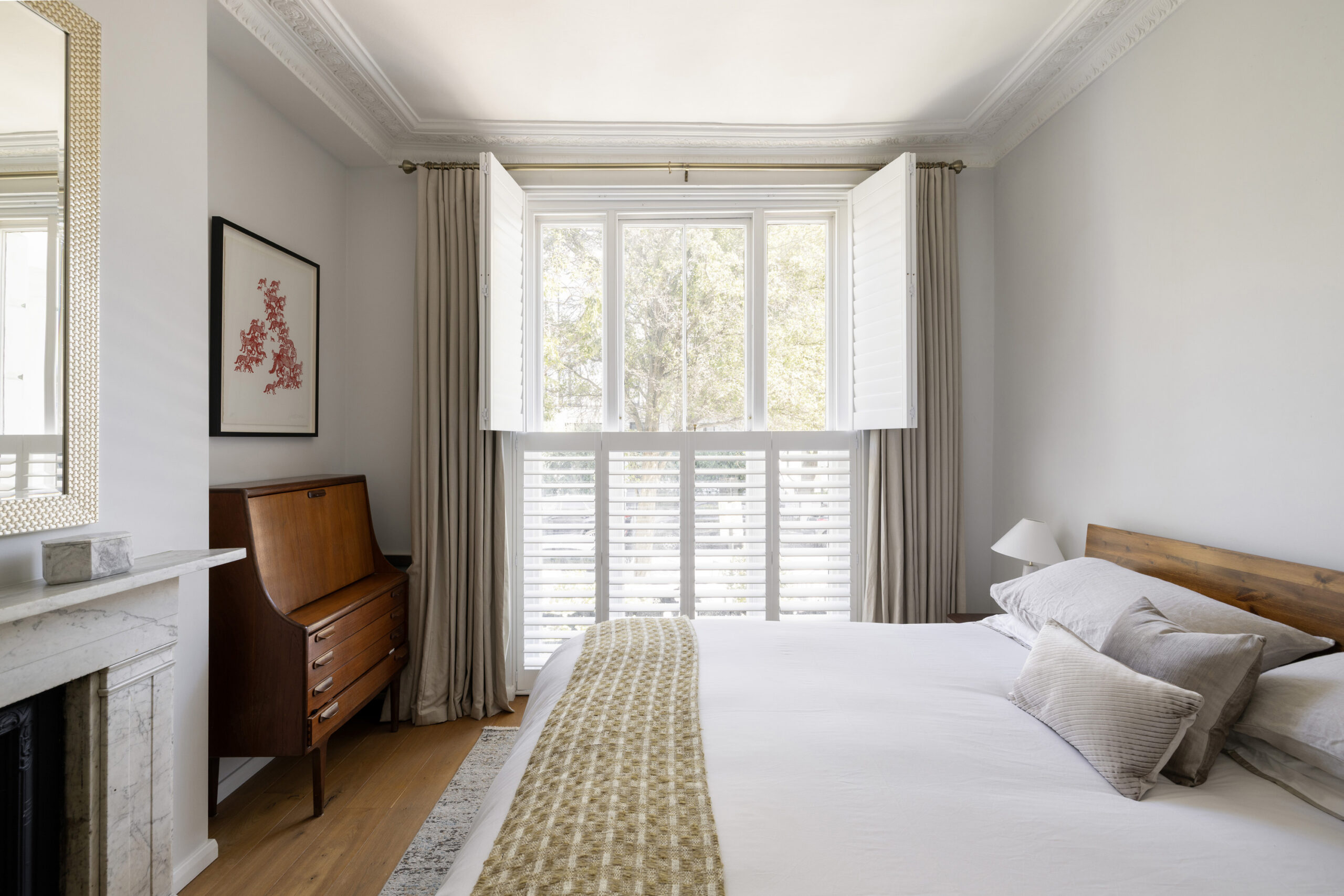 Domus-Nova-Notting-Hill-Apartment-For-Sale-Hereford-Road-1_Lo (1)