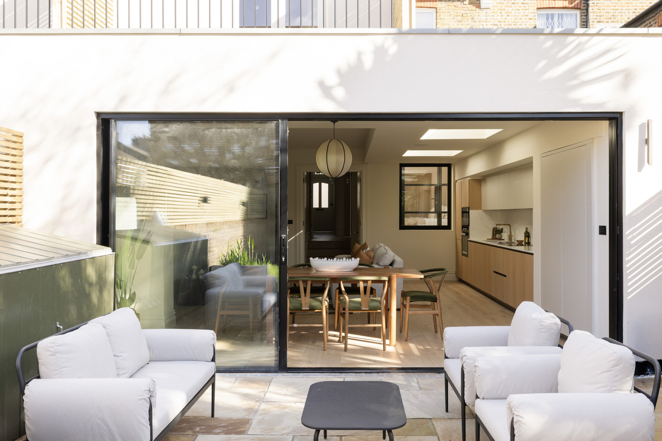 Domus-Nova-Notting-Hill-Apartment-For-Sale-Highlever-Road-14_Lo