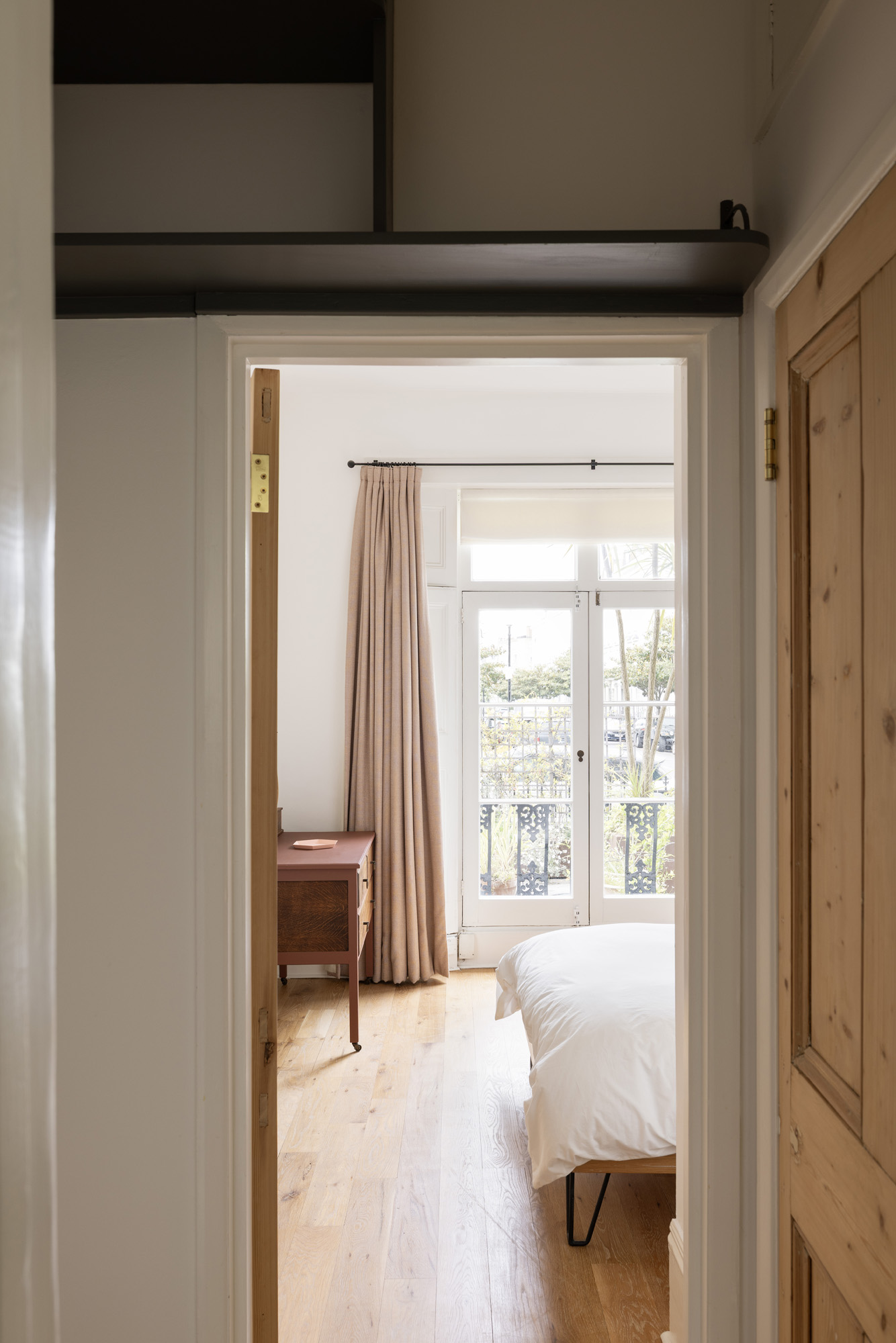 Domus-Nova-Notting-Hill-Apartment-For-Sale-Kensington-Park-Road-Upper-14_Lo
