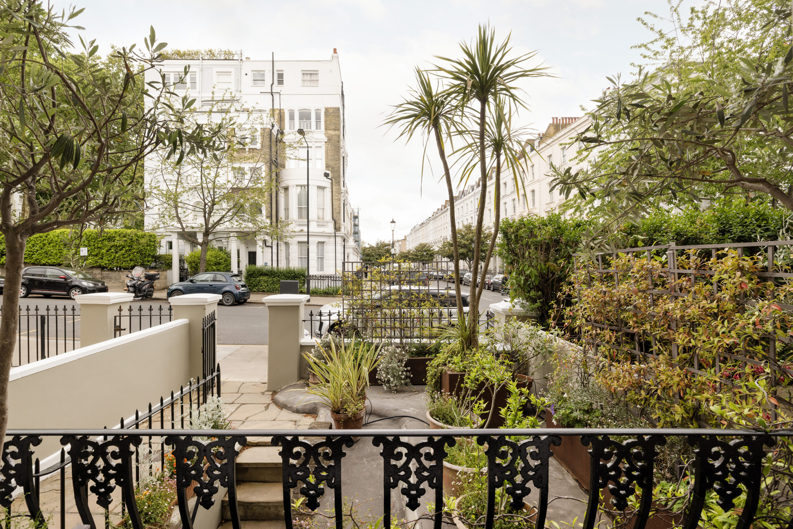 Domus-Nova-Notting-Hill-Apartment-For-Sale-Kensington-Park-Road-Upper-3_Lo