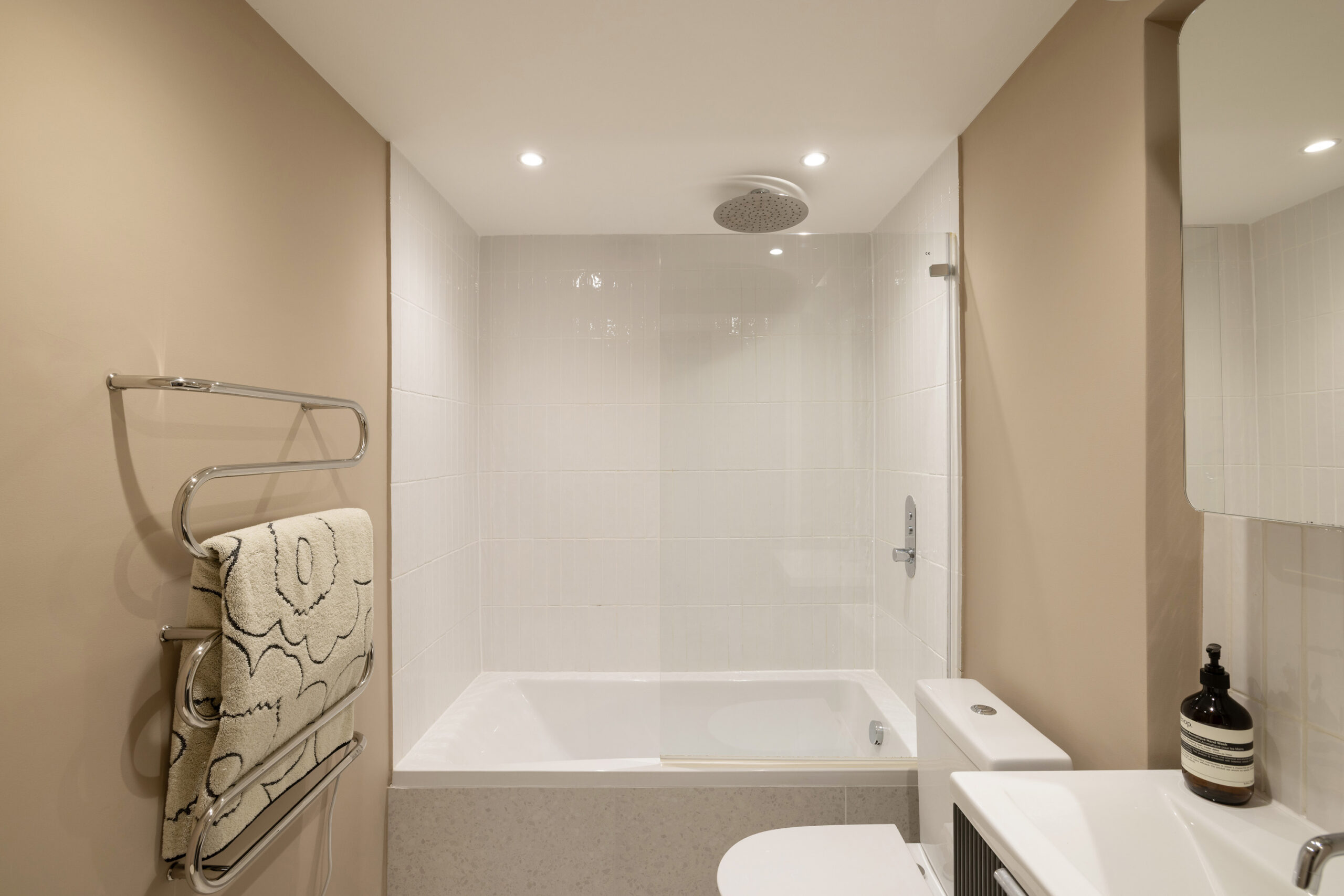 Domus-Nova-Notting-Hill-Apartment-For-Sale-Kensington-Park-Road-Upper-5_Lo