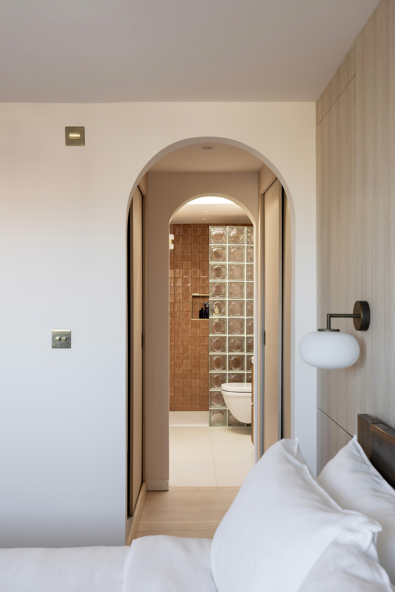 Domus-Nova-Notting-Hill-Apartment-For-Sale-Pembridge-Villas-3_Lo