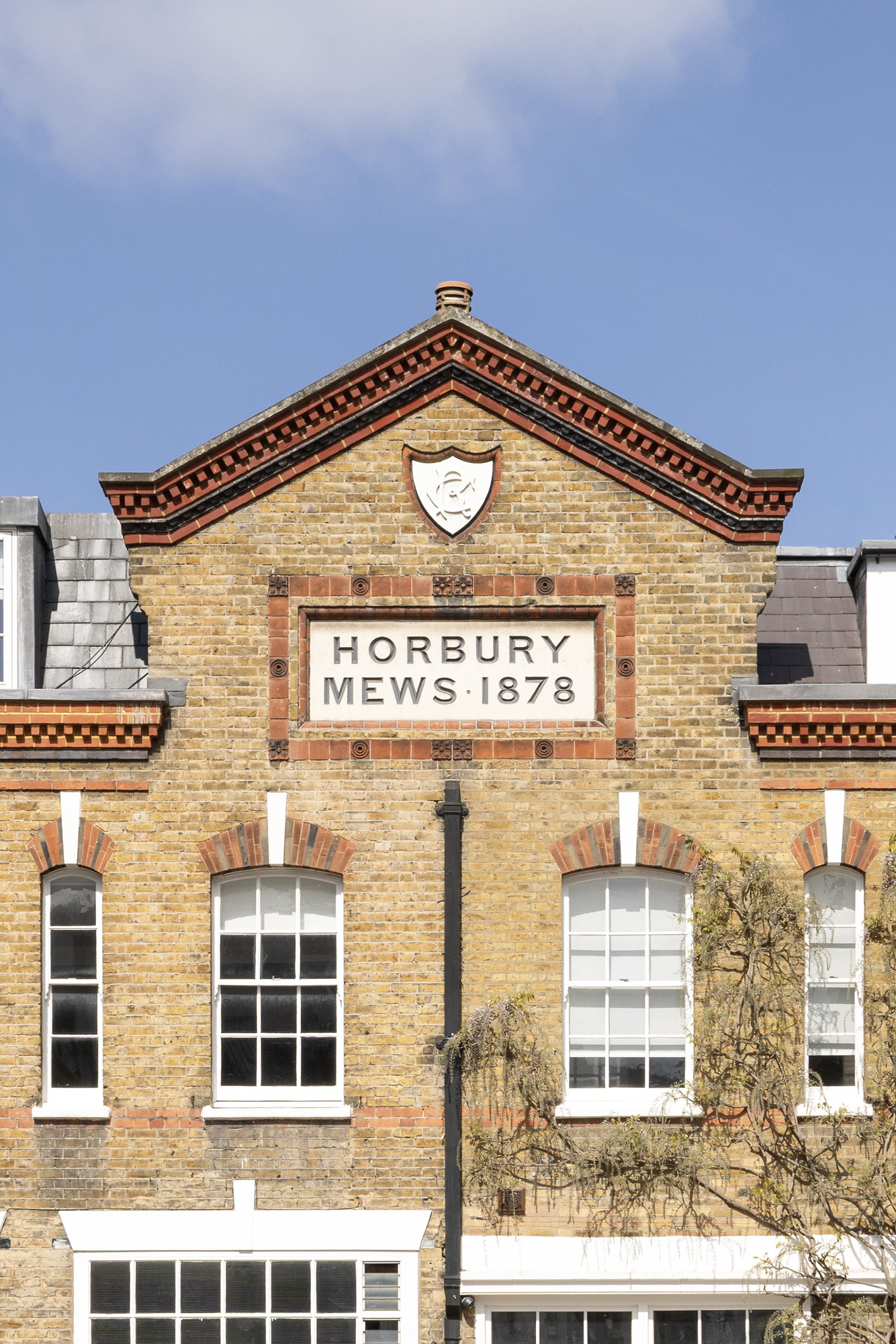 Domus-Nova-Notting-Hill-House-For-Rent-Horbury-Mews-3_Lo