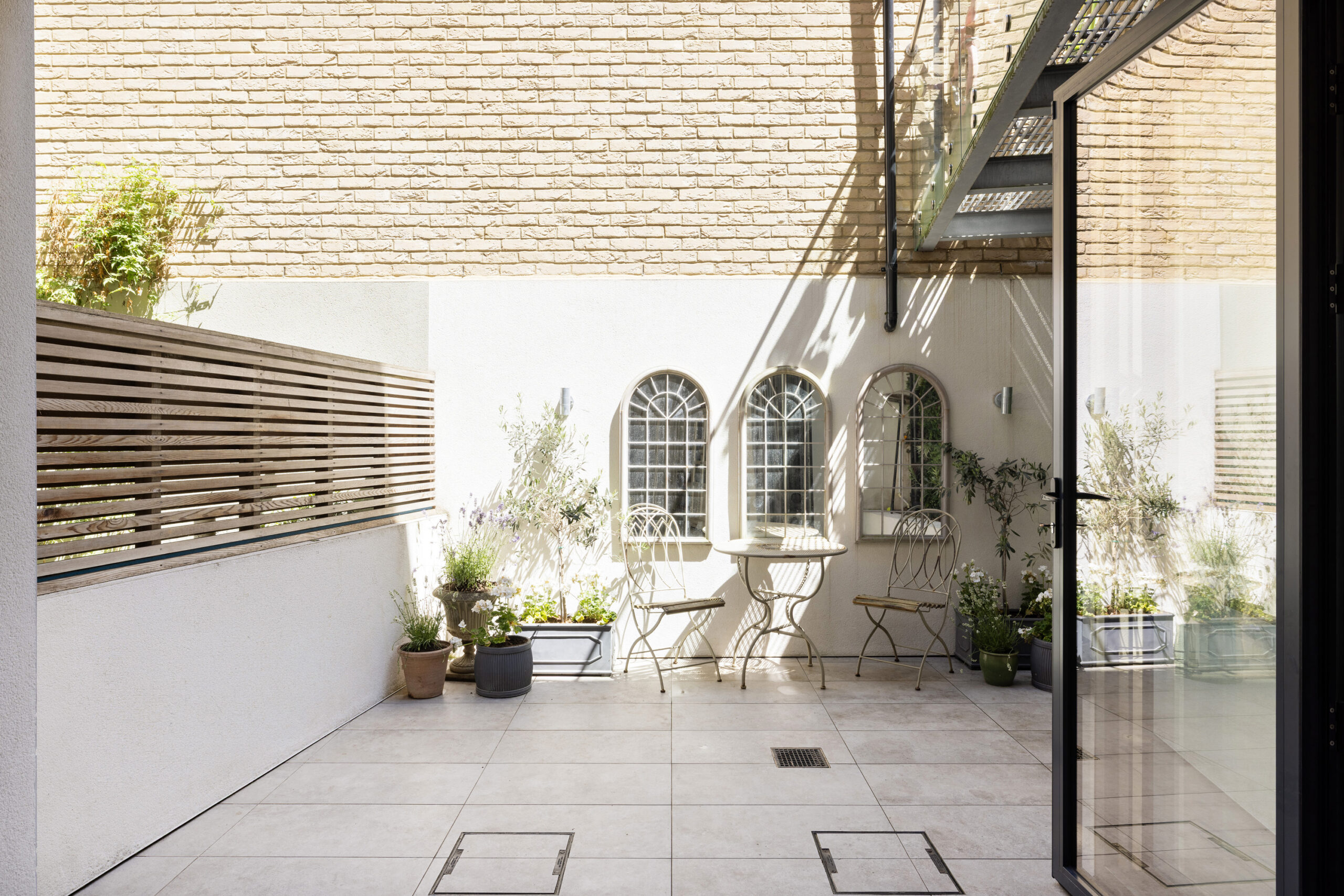 Domus-Nova-Notting-Hill-House-For-Sale-Princedale-Road-28_Lo