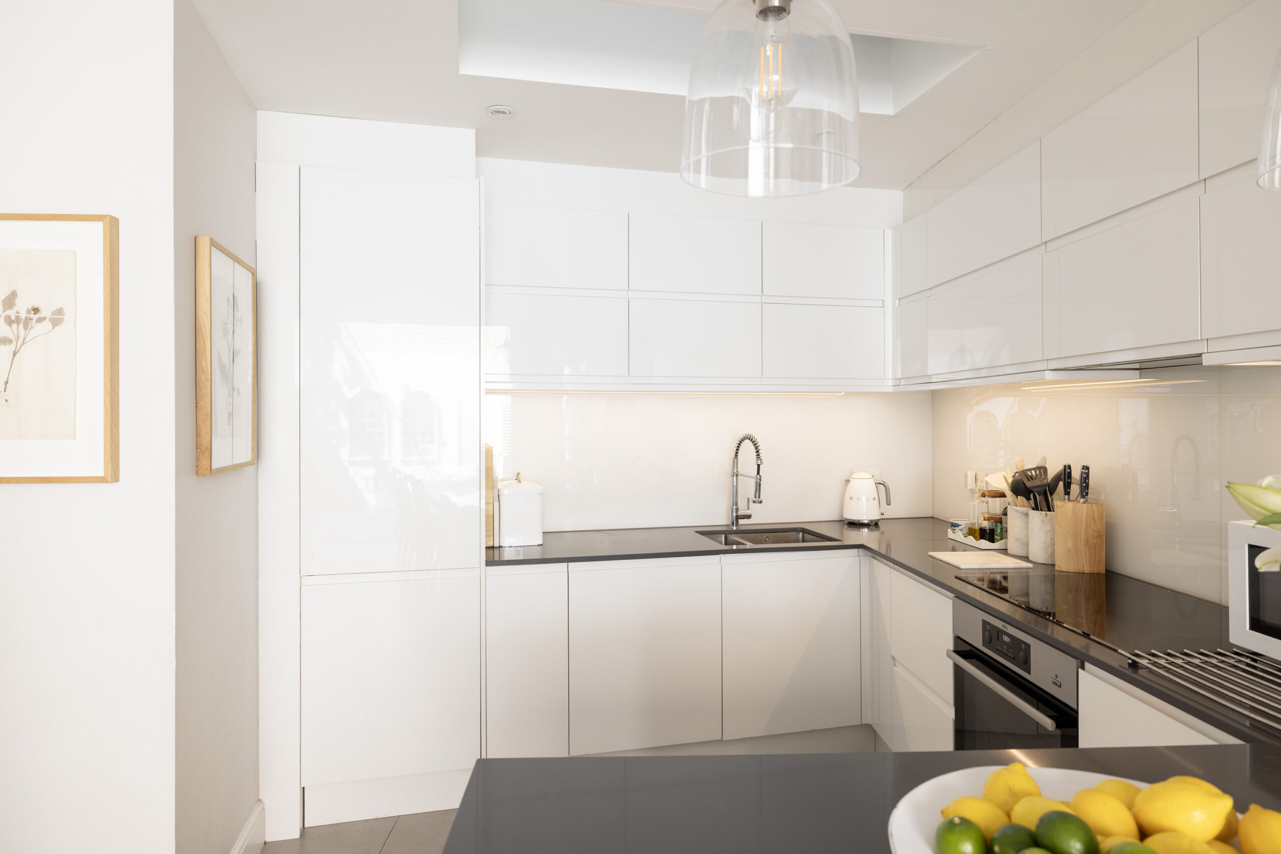 Domus-Nova-Notting-Hill-House-For-Sale-Princedale-Road-29_Lo