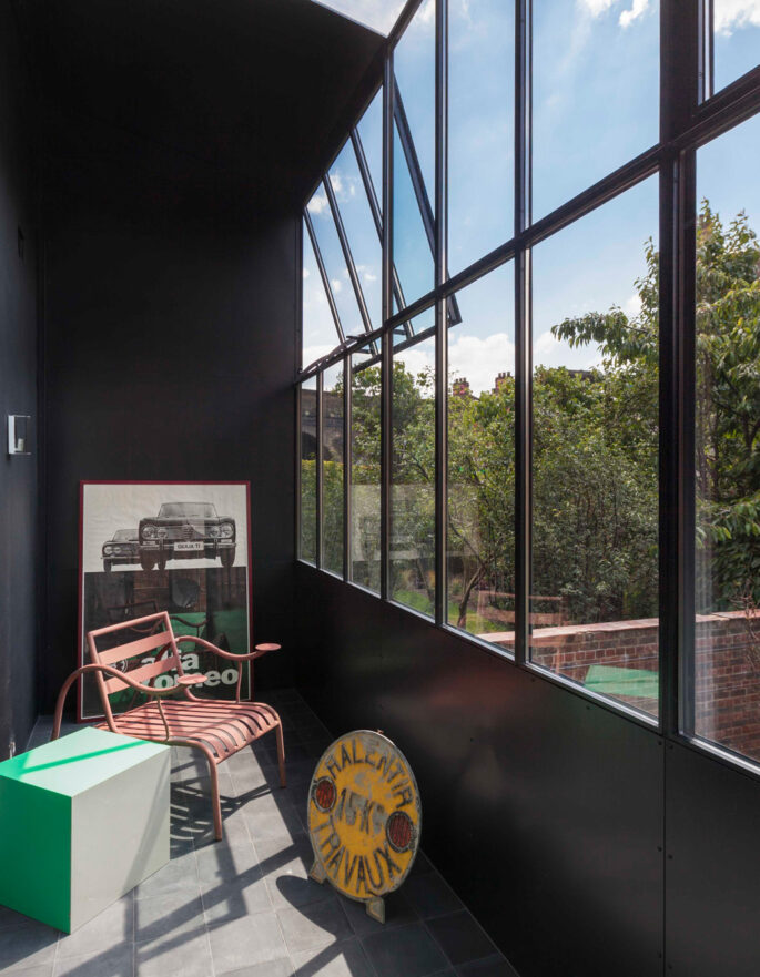 For Sale: Park Street Borough Market SE1 large windows and modern interiors