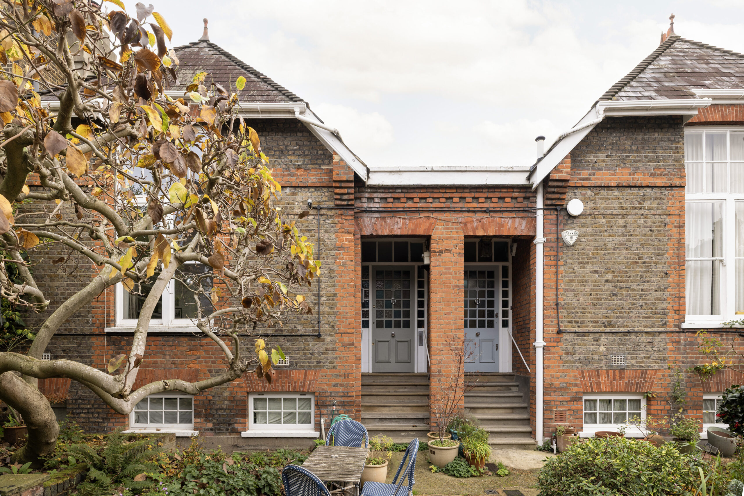 Domus-Nova-Primrose-Hill-House-For-Rent-Primrose-Hill-Studios-21_Lo