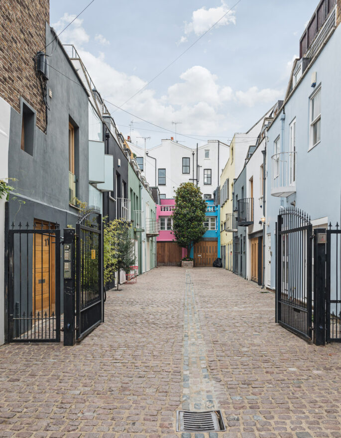 Alba Place Notting Hill W11 mews homes near Portobello Road