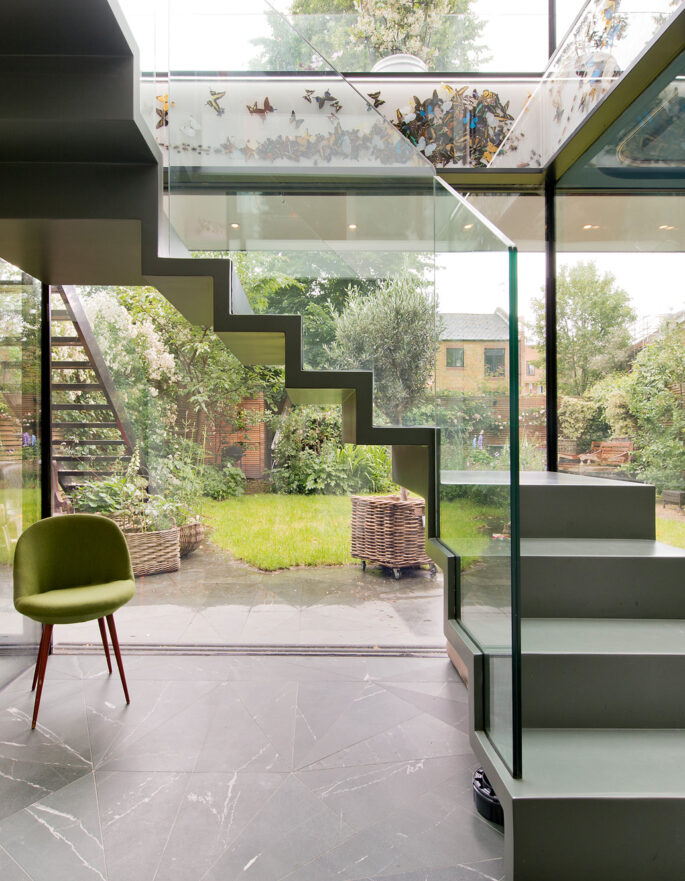 Fr Sale: Tavistock Road Notting Hill W11 Floating staircase and garden