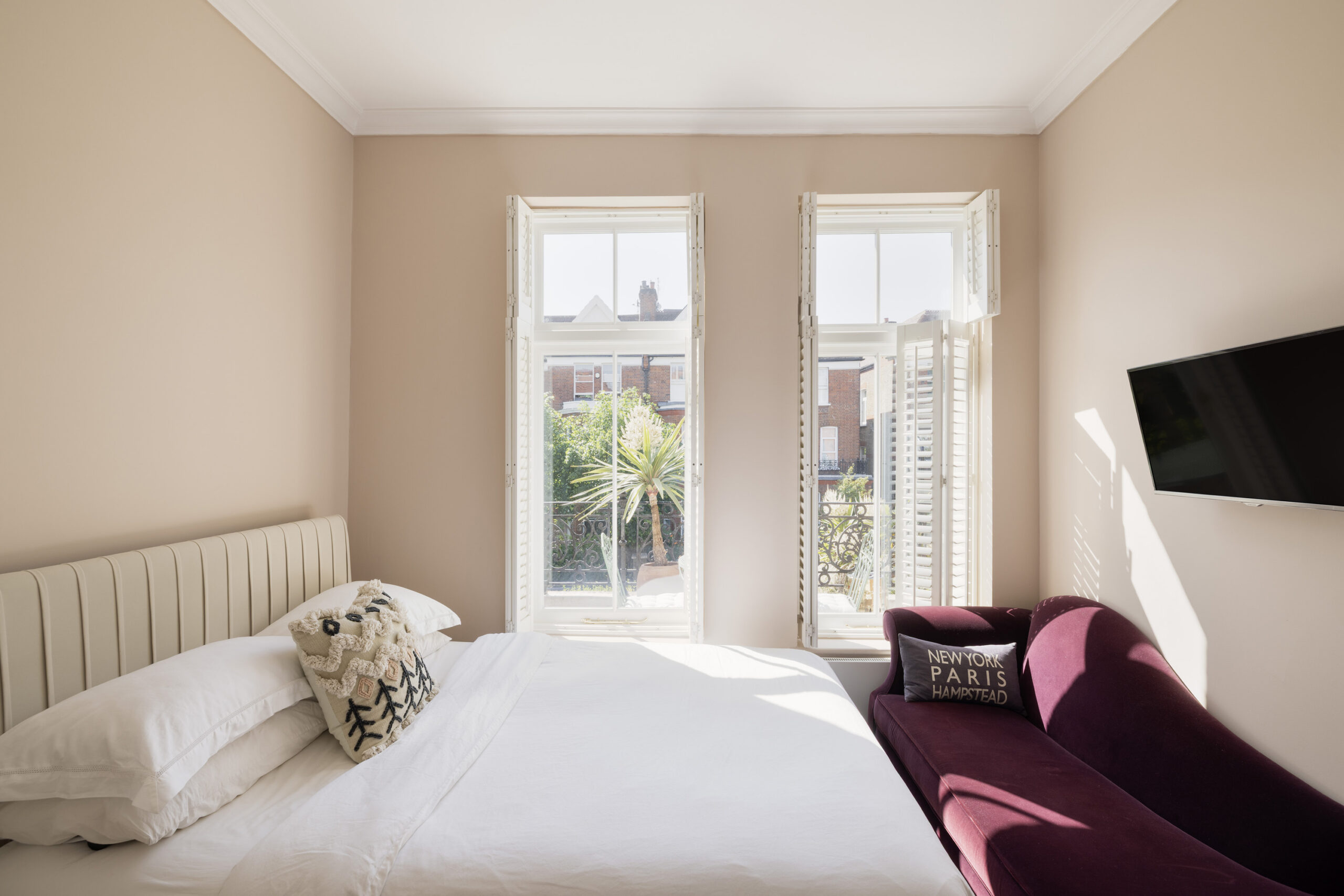 Domus-Nova-South-Hampstead-Apartment-For-Rent-Canfield-Gardens-12_Lo