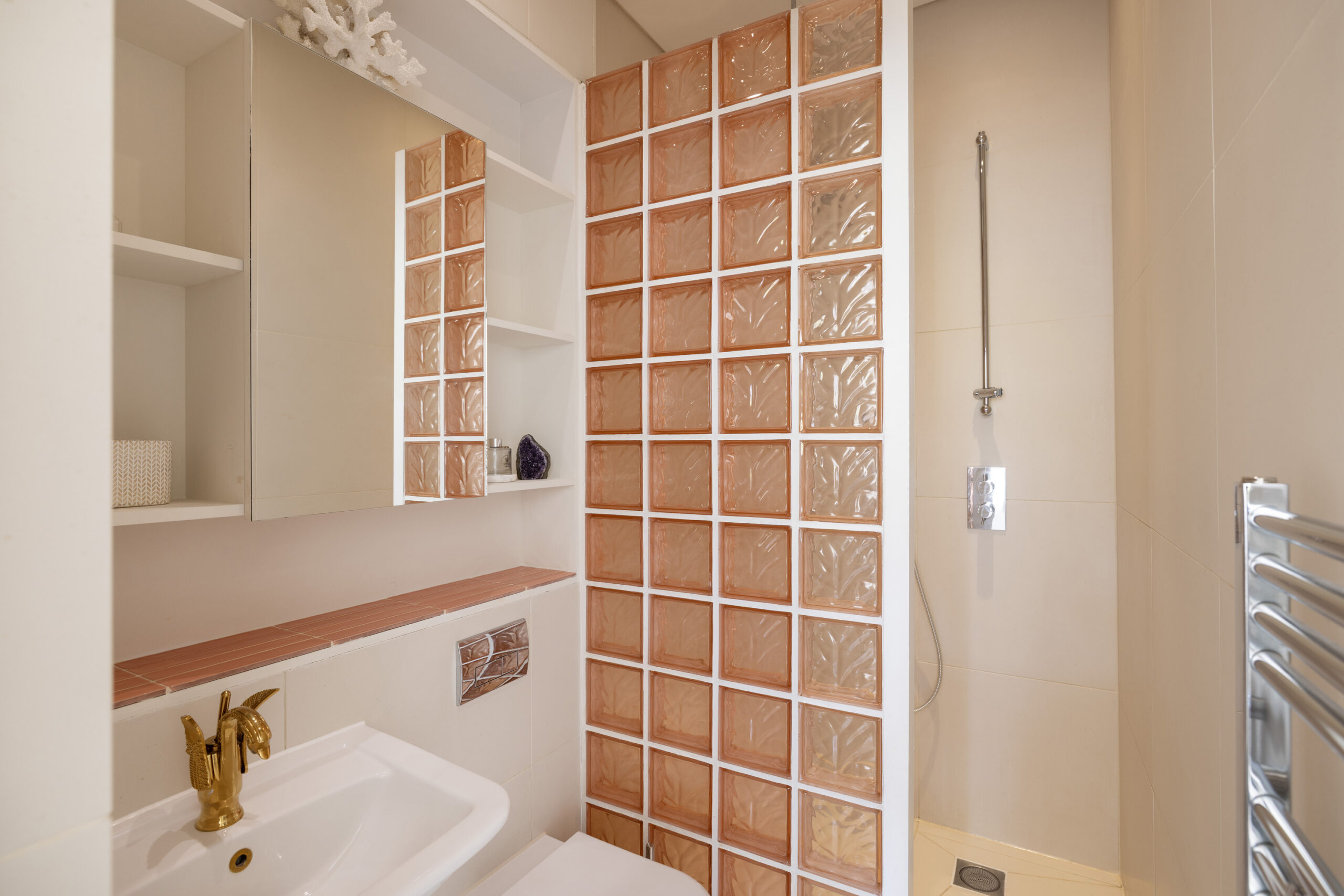 Domus-Nova-South-Hampstead-Apartment-For-Rent-Canfield-Gardens-8_Lo
