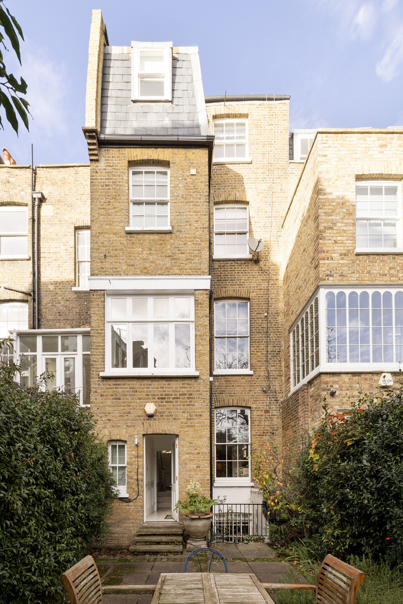 Domus-Nova-South-Kensington-House-For-Sale-Old-Brompton-Road-7_Lo