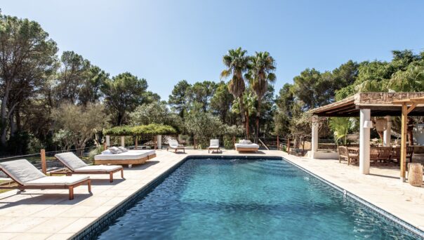 Domus-Nova-Villa-For-Rent-Can-Mateu-Ibiza (10)