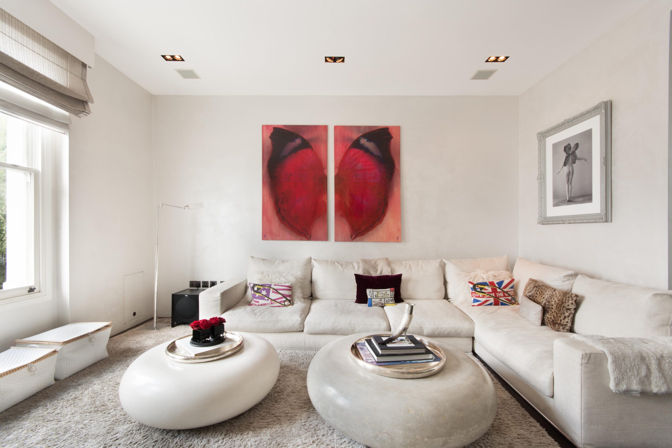 For Sale: Westbourne Grove Notting Hill W11 minimalist reception room with contemporary artwork