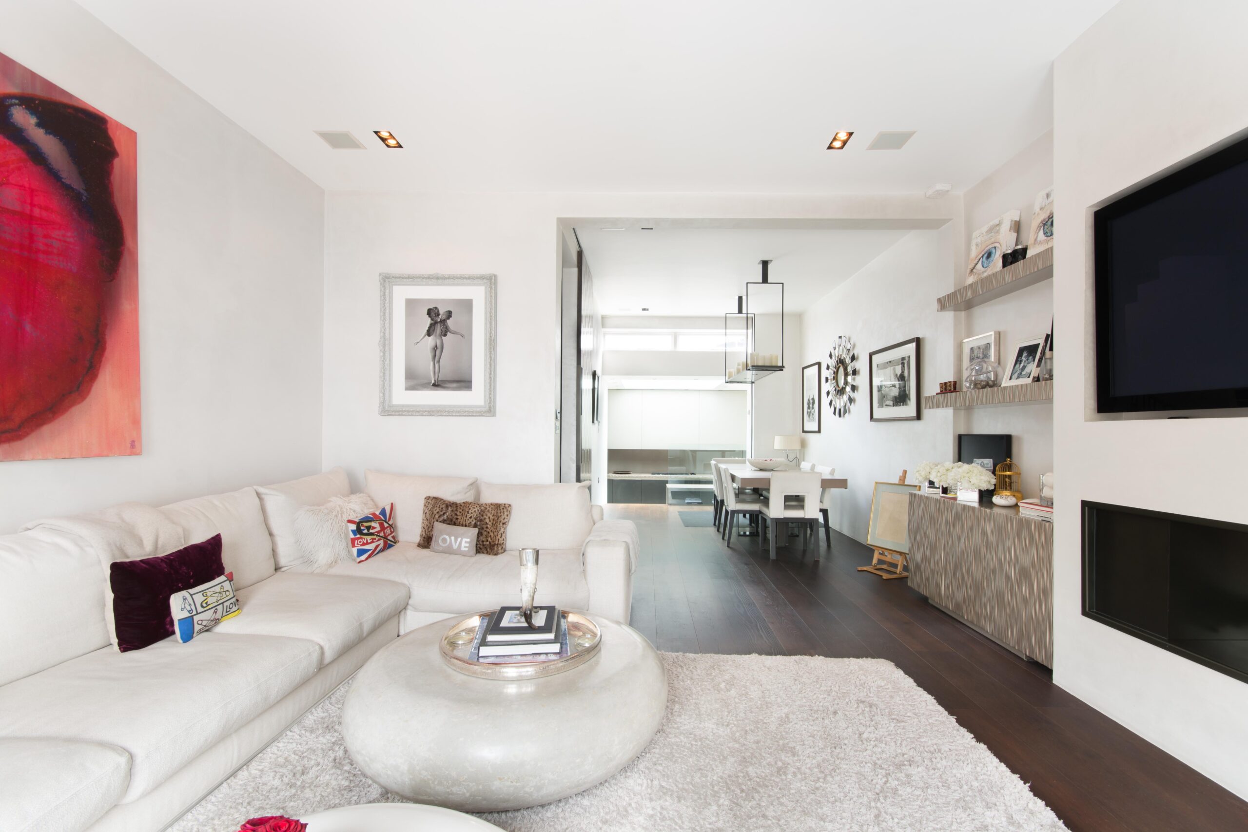 For Sale: Westbourne Grove Notting Hill W11 minimalist reception room with contemporary artwork