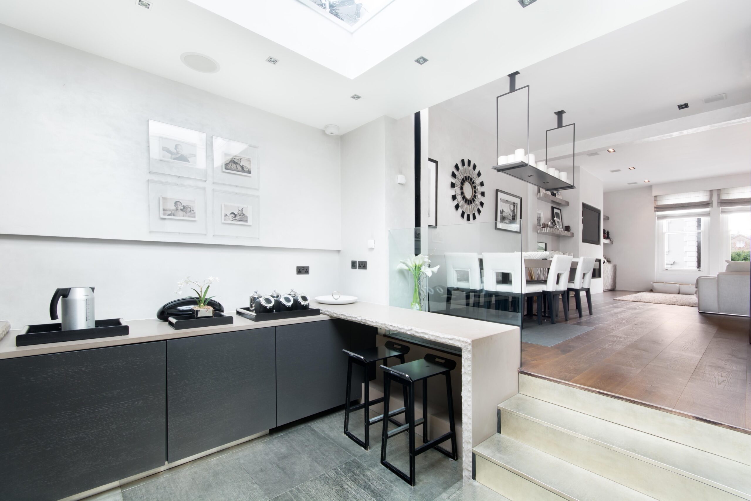 For Sale: Westbourne Grove Notting Hill W11 modern dining room and kitchen with skylight