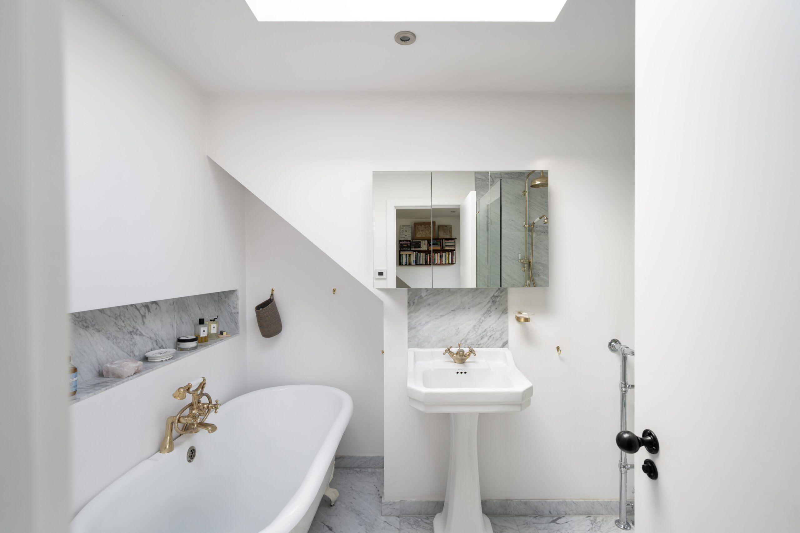 Domus-Nova-Willesden-House-For-Rent-Chamberlayne-Road-17_Lo