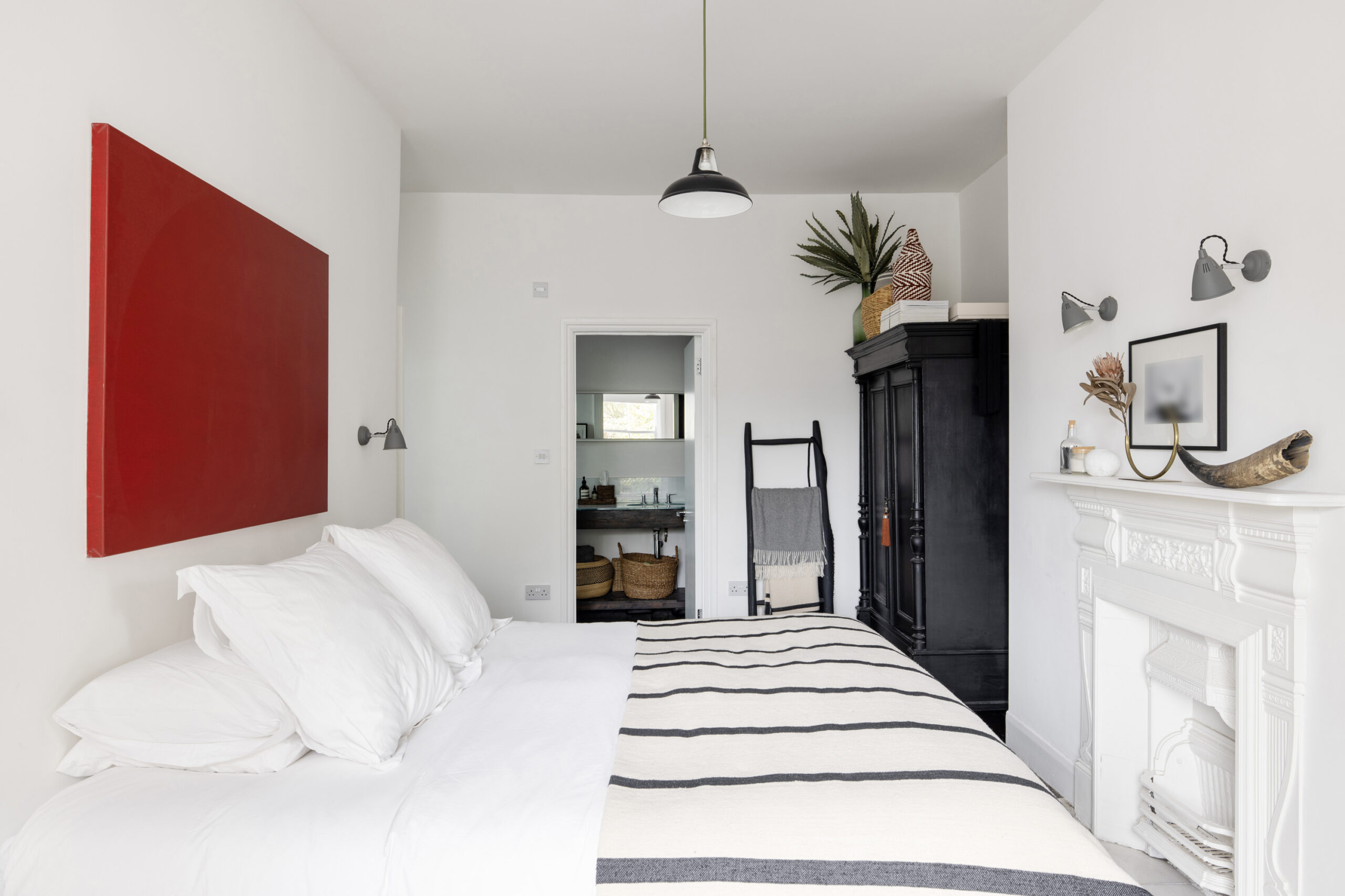 Edit2-Hammersmith-Apartment-For-Sale-Sinclair-Road-4_Lo