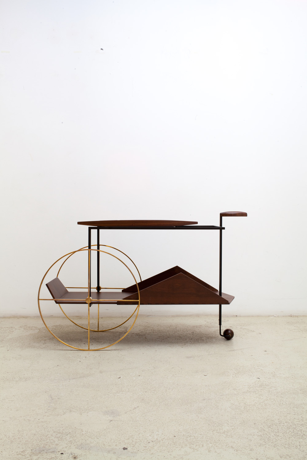 Luxury and artisinal furniture design in London: Bar cart by Espasso