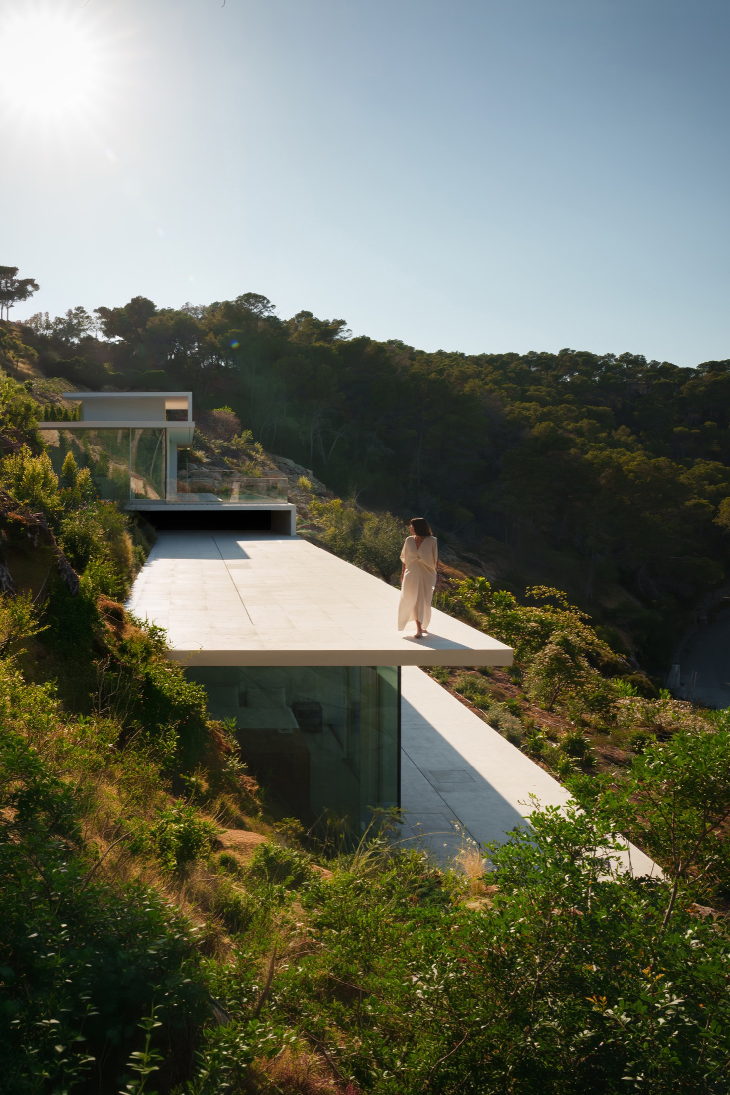 Domus-Nova-Ibiza-House-For-Sale-Roca-Llisa-Fran-Silvestre-Arquitectos-4.jpg