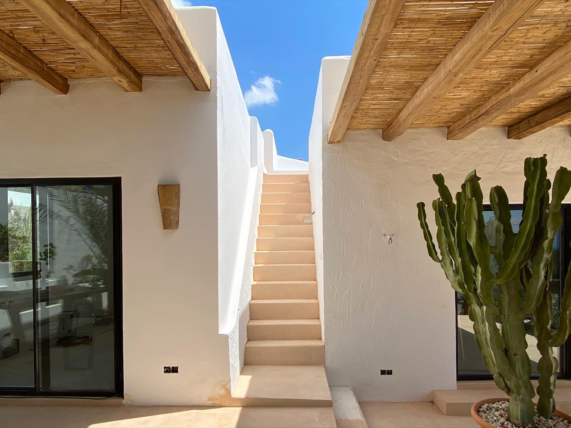 Modern architecture in Ibiza by luxury firm el POP design