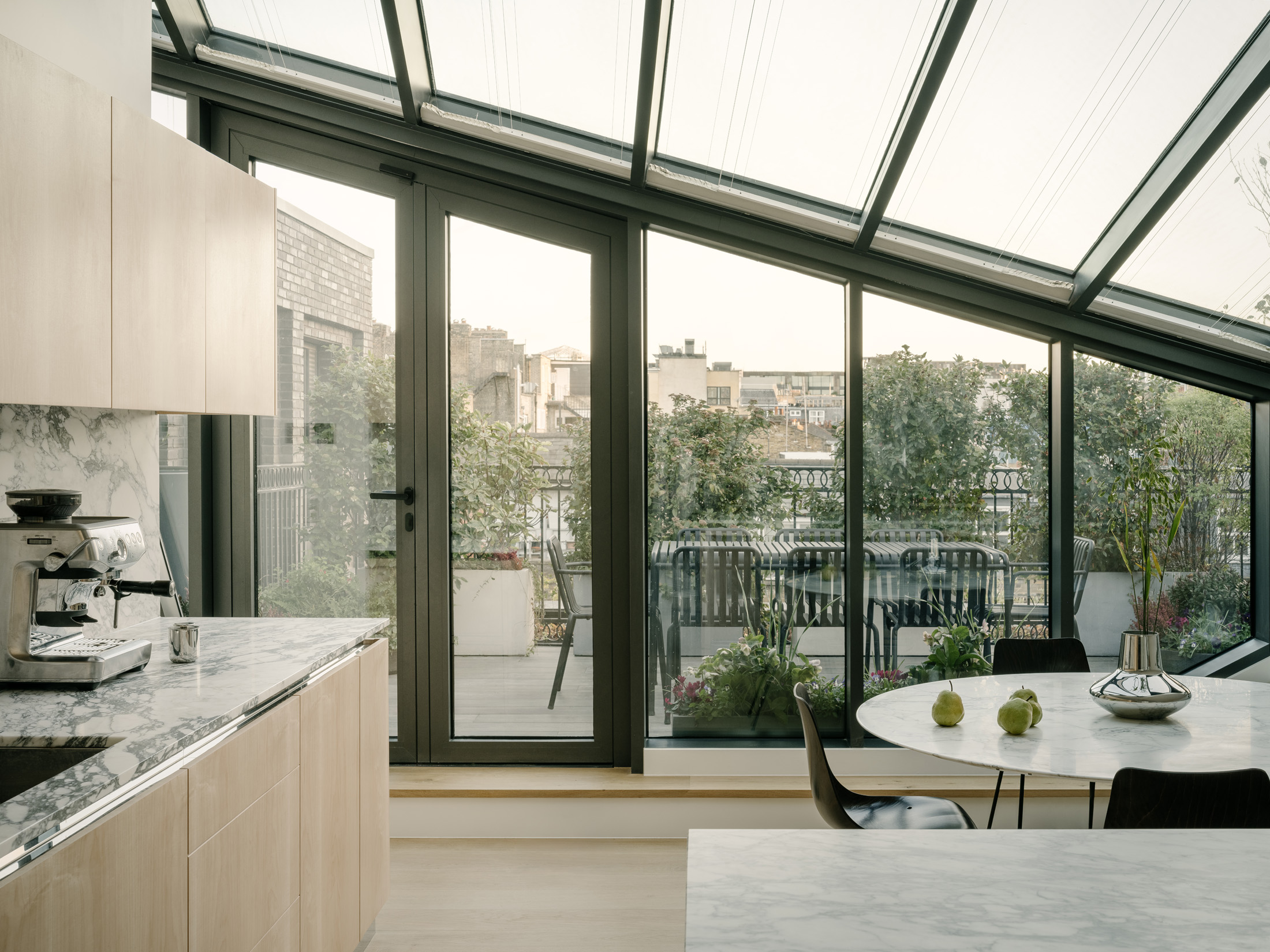 Grafted-Apartment-Arabescato-Fitzrovia-London-Kitchen-Terrace-James-