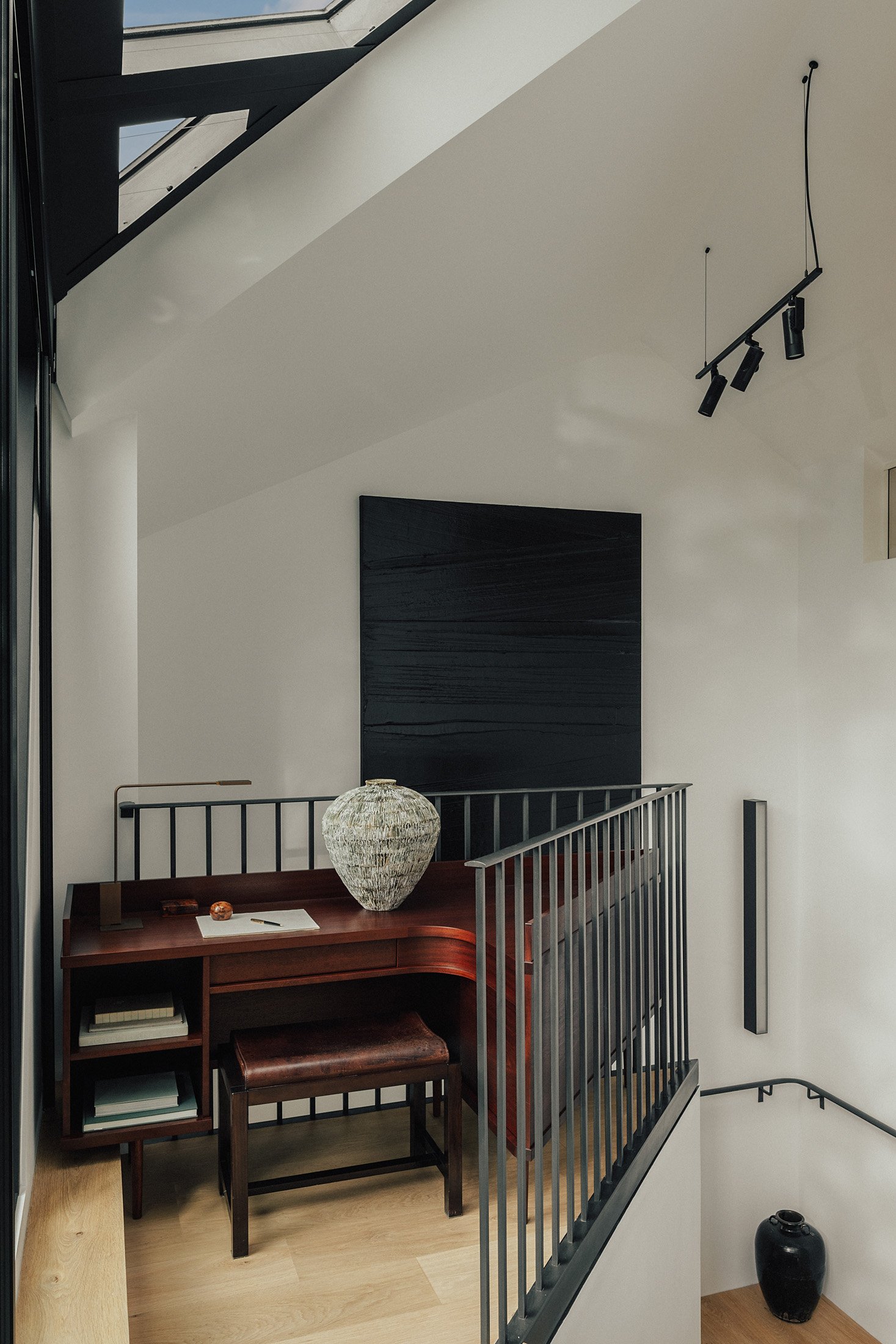 Grafted-Apartment-Arabescato-Fitzrovia-London-Master-Suite-Taran-Wilkhu