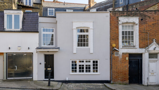 Hampstead-House-For-Rent-Holly-Bush-Vale-1_Lo