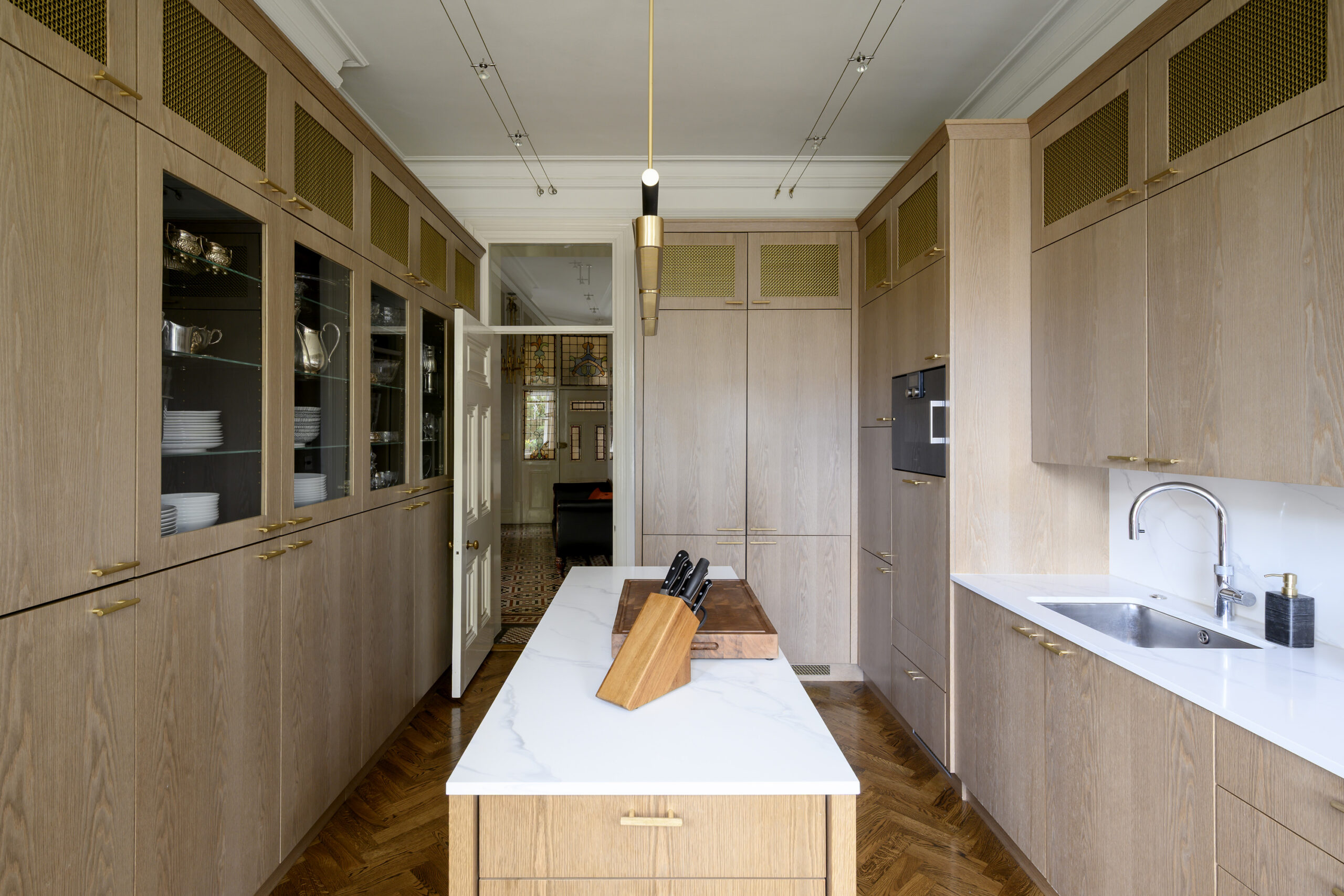 Holland-Park-Apartment-For-Rent-Oakwood-Court-25_Lo